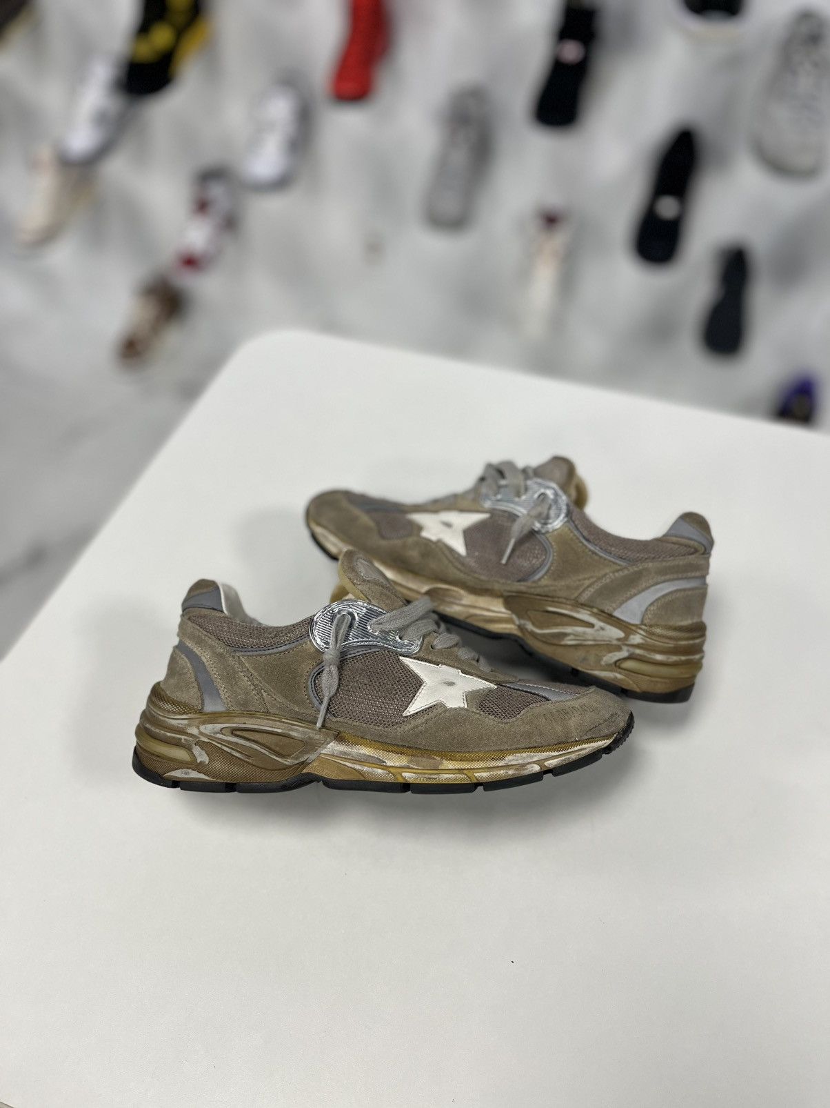 Men's Dad-Star in dove-gray suede and silver mesh