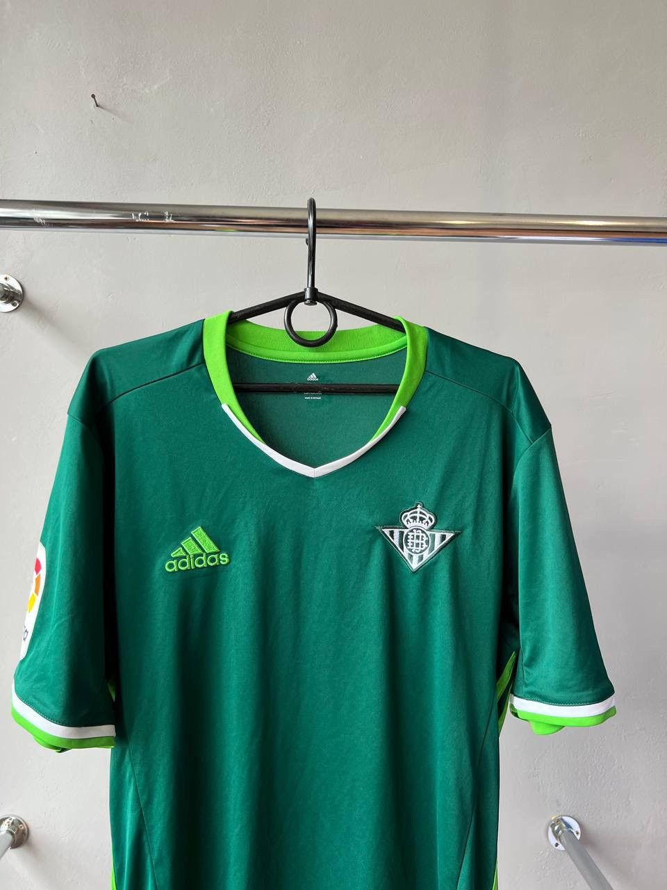 Adidas 2016/17 REAL BETIS AWAY SOCCER JERSEY FOOTBALL SHIRT SIZE L Size US L / EU 52-54 / 3 - 4 Thumbnail