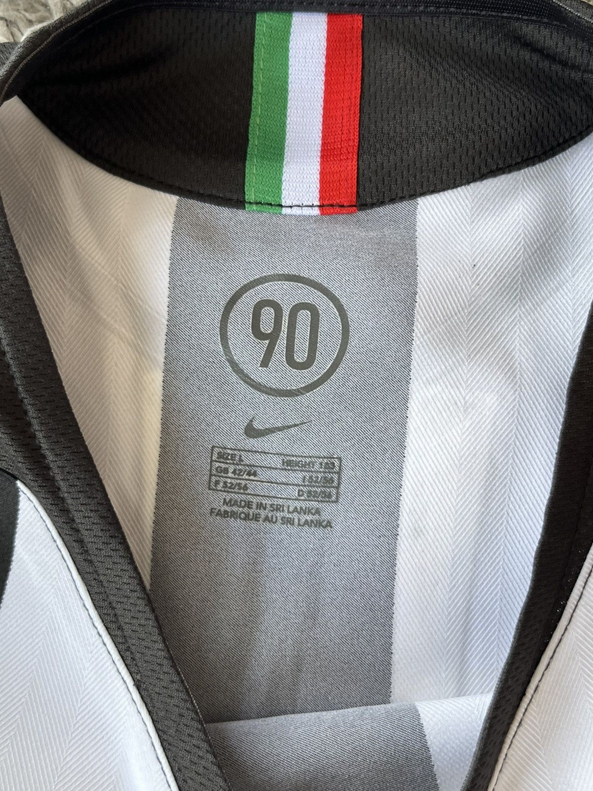 Nike Vintage Soccer Jersey Juventus 2005-2006 Veira❗️ Size US L / EU 52-54 / 3 - 13 Thumbnail