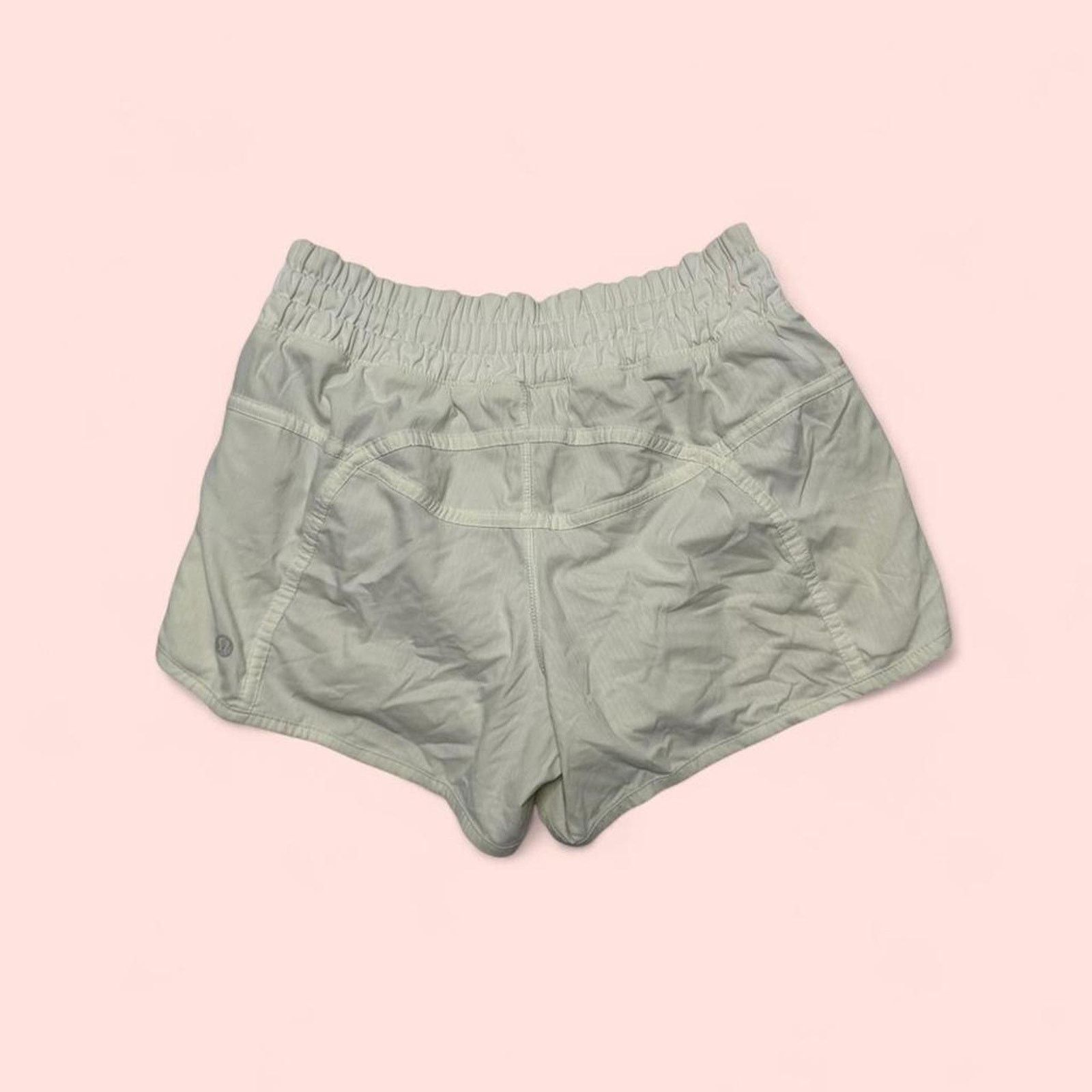 Lululemon Lululemon White Shorts Size 4 Size 27" / US 4 / IT 40 - 2 Thumbnail