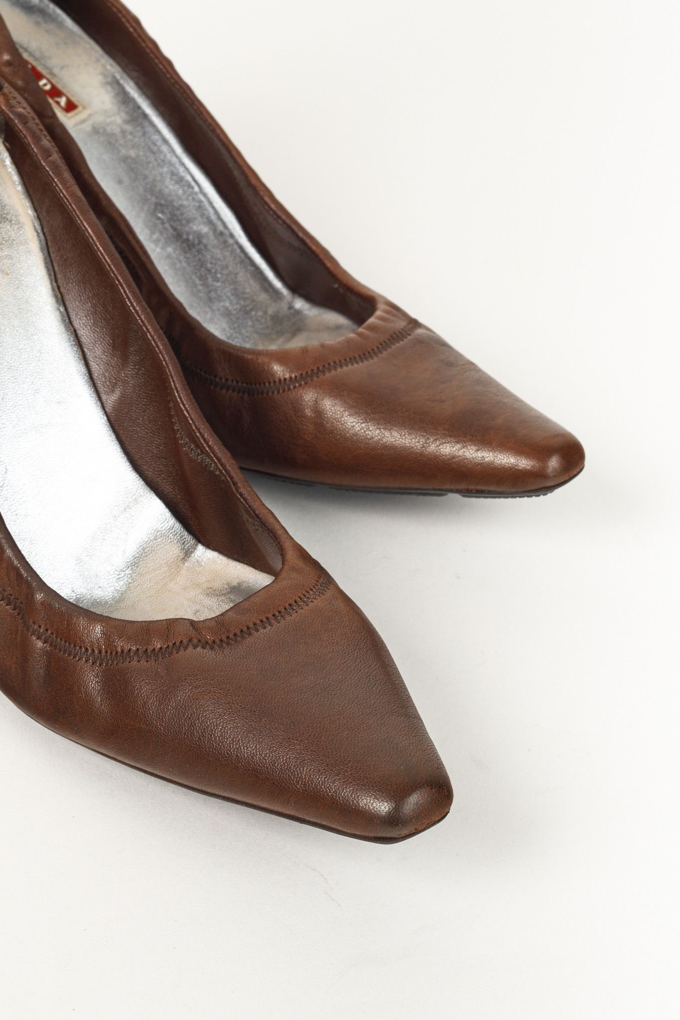 Prada Prada Brown Leather Scrunch Pointed Toe Pumps Size US 7.5 / IT 37.5 - 6 Thumbnail