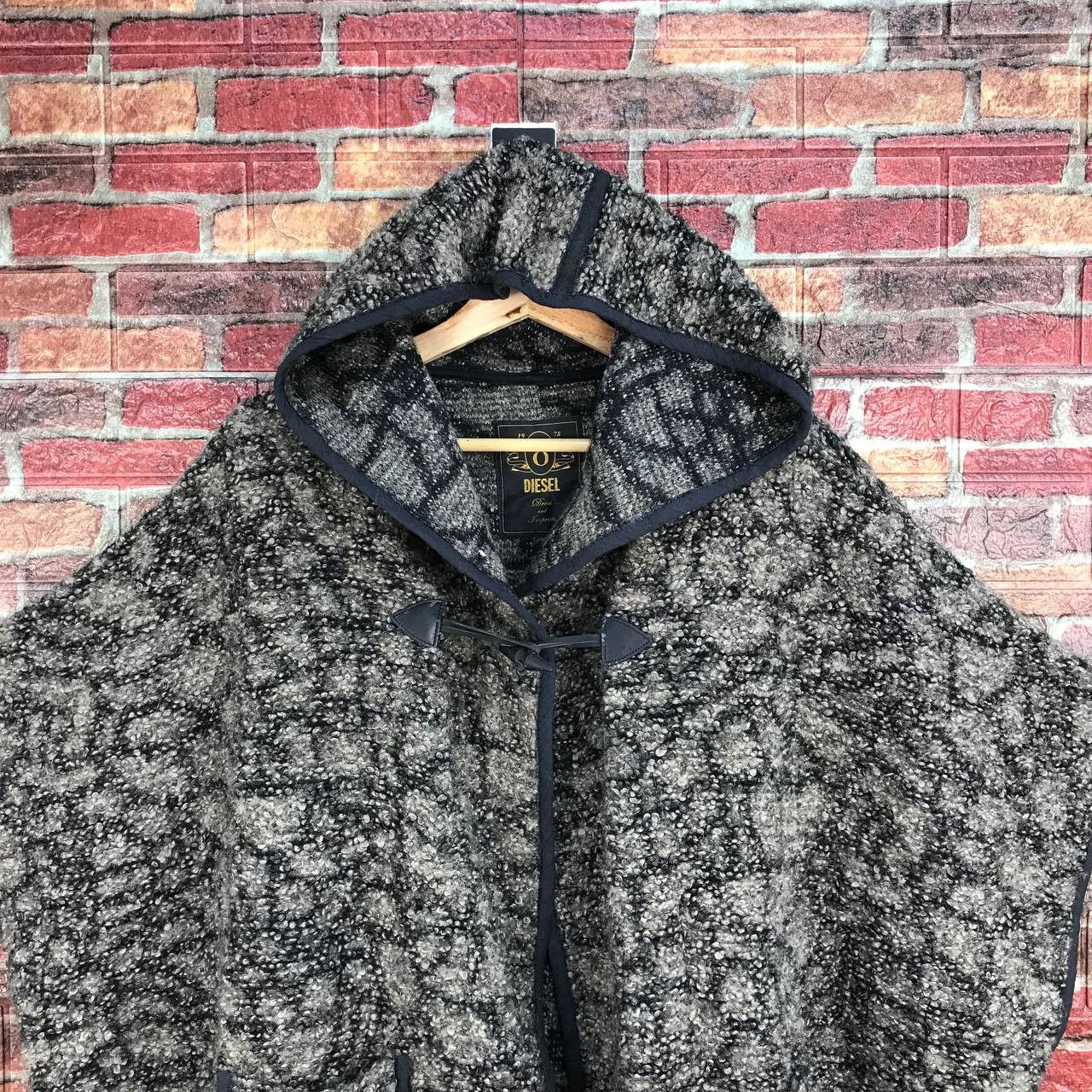 Diesel Black Gold DIESEL GOLD PONCHO CLOAK CAPE BATMAN KNITTED MOHAIR Size US S / EU 44-46 / 1 - 2 Thumbnail