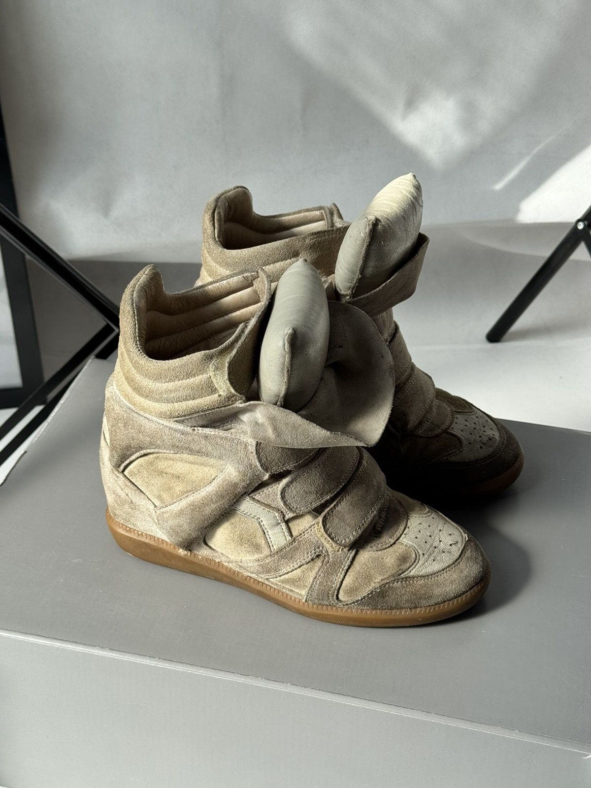 Isabel Marant Authentic Isabel Marant Etoile Bekett sneakers Suede Wedge Size US 7 / IT 37 - 4 Thumbnail
