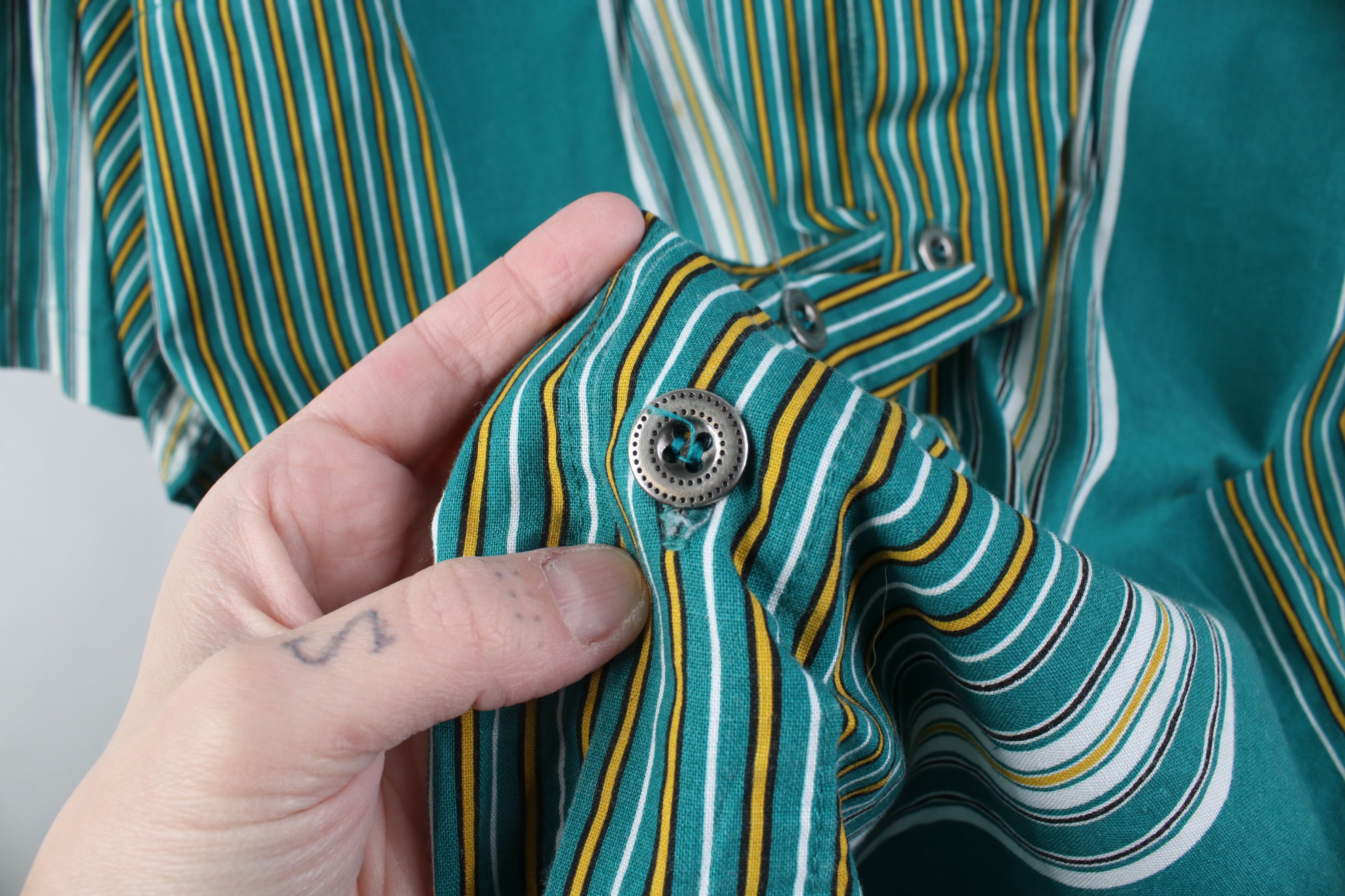 Vintage Vintage 90s Streetwear Striped Short Sleeve Button Shirt Size US XXL / EU 58 / 5 - 9 Thumbnail