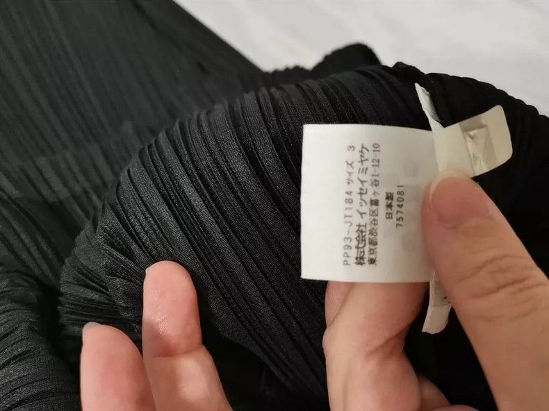 Issey Miyake Issey Miyake sizeL3 Black semi-high-neck short-sleeved shi Size XS / US 0-2 / IT 36-38 - 4 Thumbnail