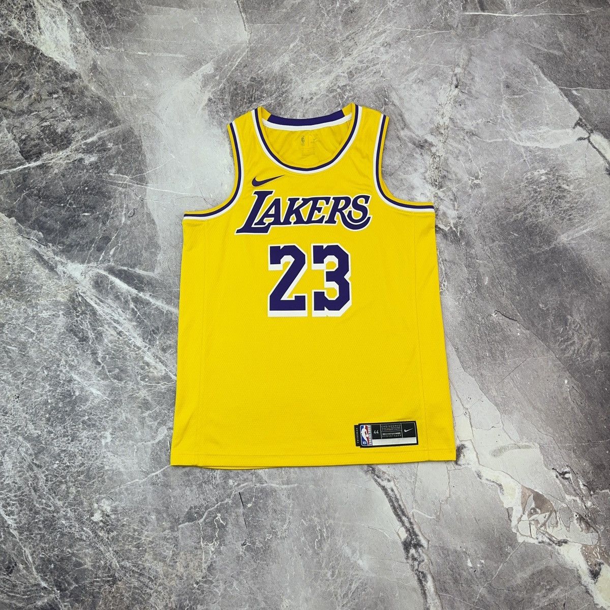 NBA × Nike Nike Swingman Los Angeles Lakers LeBron James #23 Jersey M Size US M / EU 48-50 / 2 - 1 Thumbnail