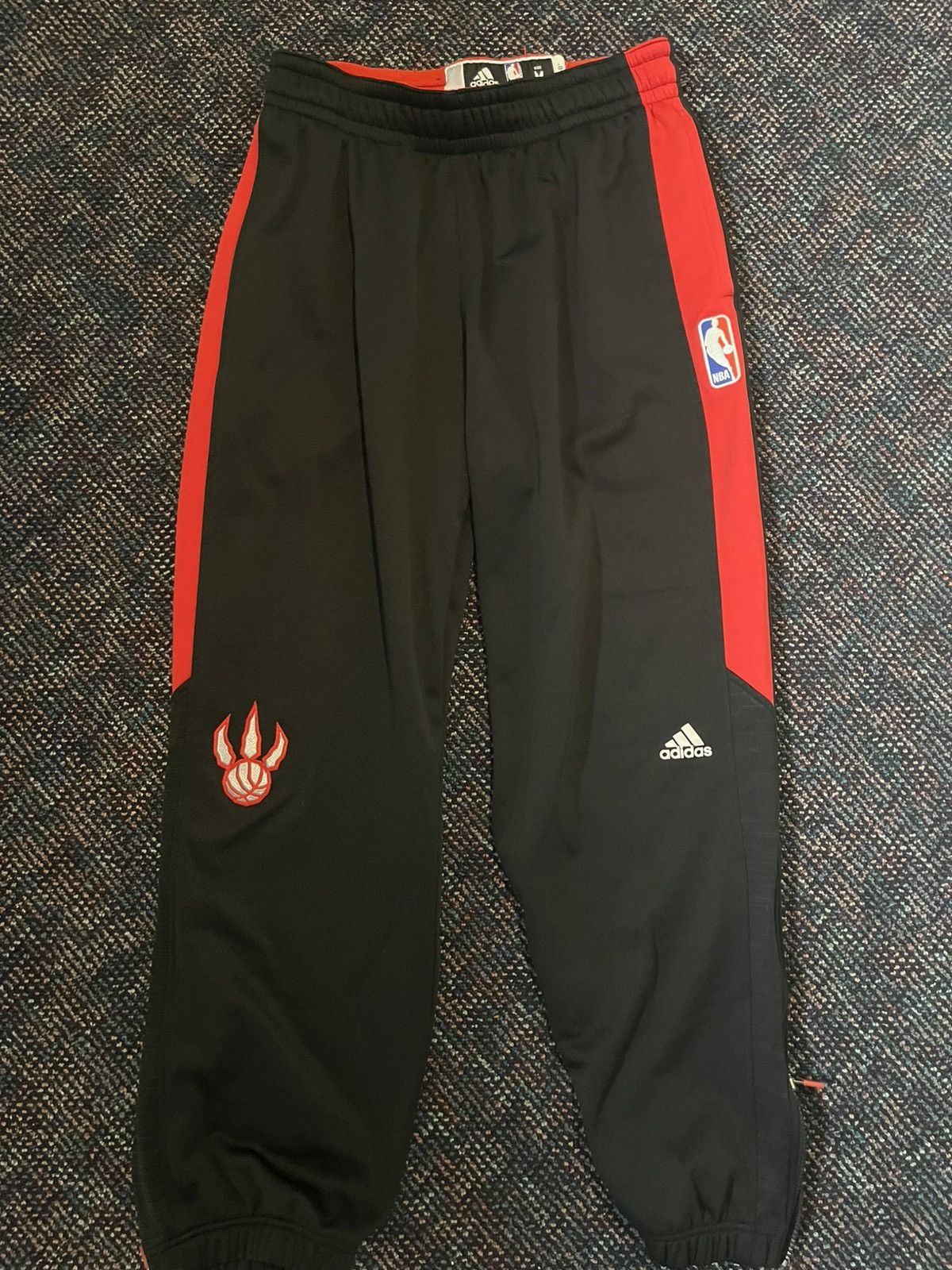 Adidas Vintage NBA Toronto Raptors Warm Up Pants Size US 34 / EU 50 - 1 Thumbnail