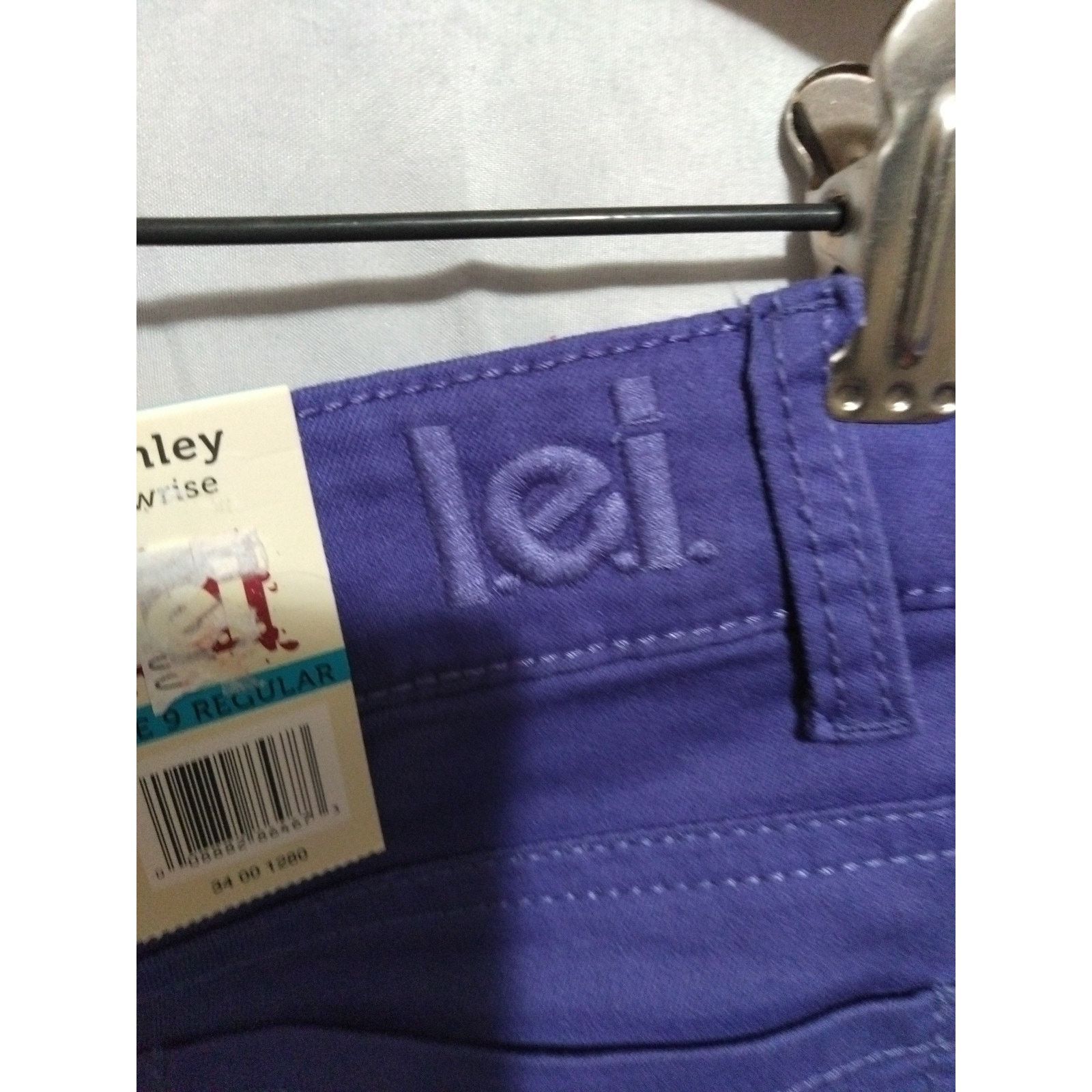 Other NWT LEI Jean Shorts Womens Junior 9 Purple Ashley Low Rise Size 32" / US 10 / IT 46 - 7 Thumbnail