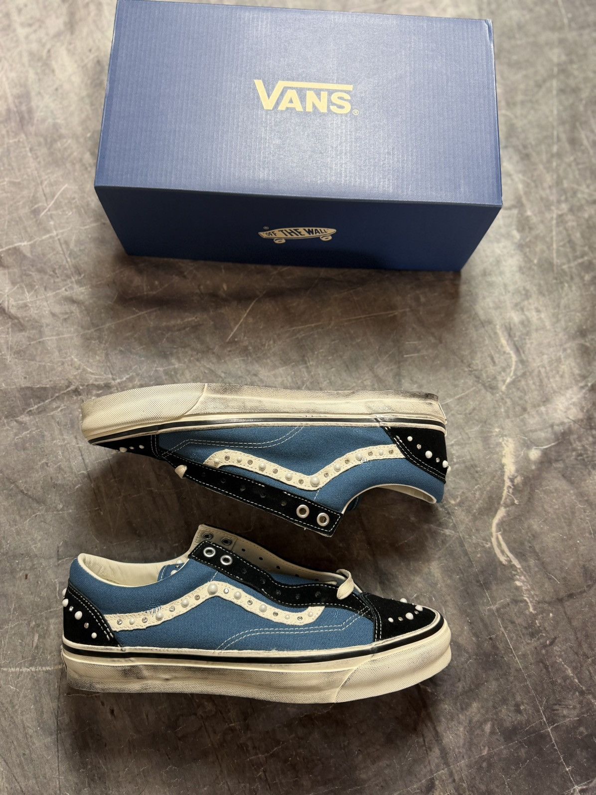 Vans Pearlized Premium Old Skool 36 in Blue