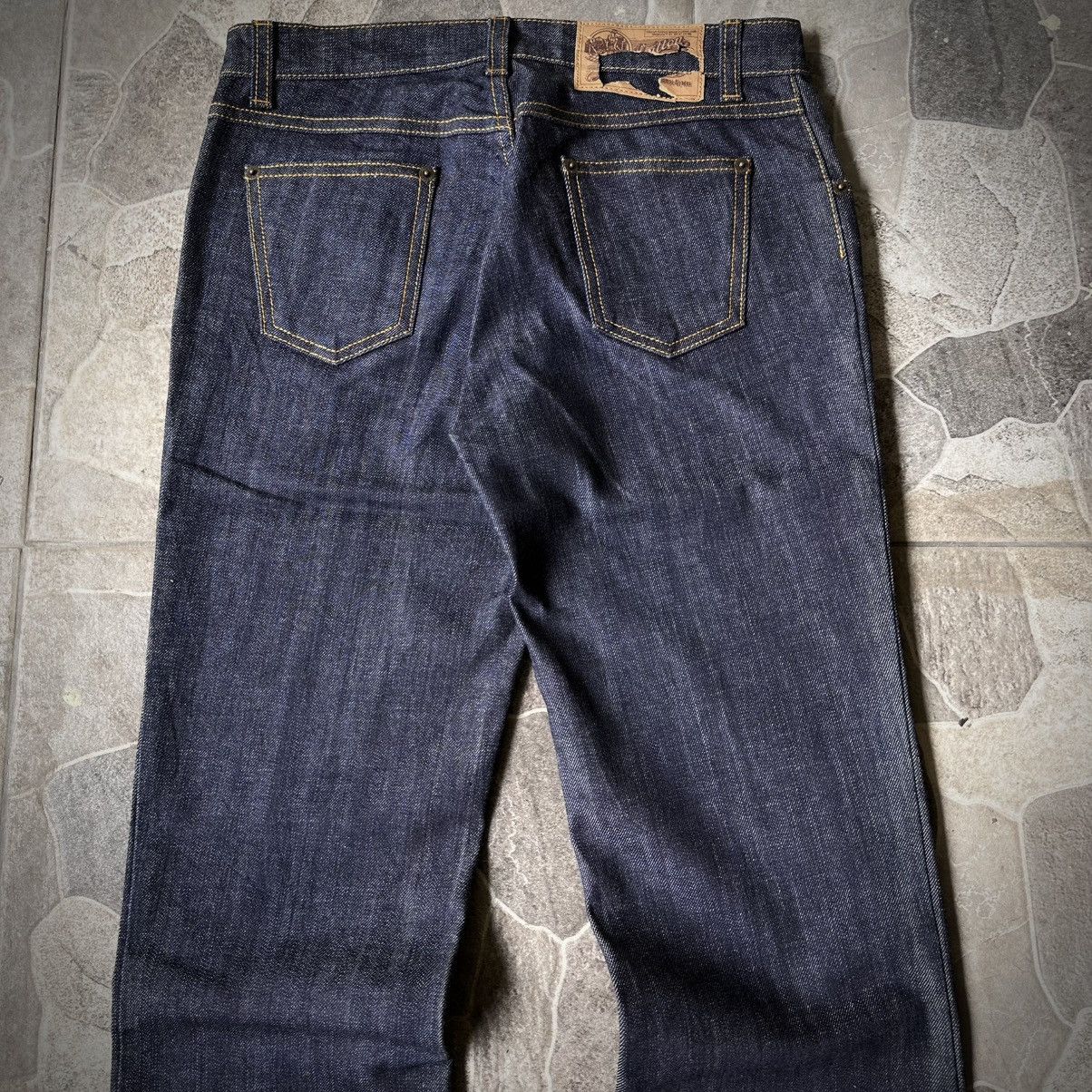Louis Vuitton Vintage Louis Vuitton Boot cut Jeans Raw Indigo Size US 28 / EU 44 - 8 Thumbnail