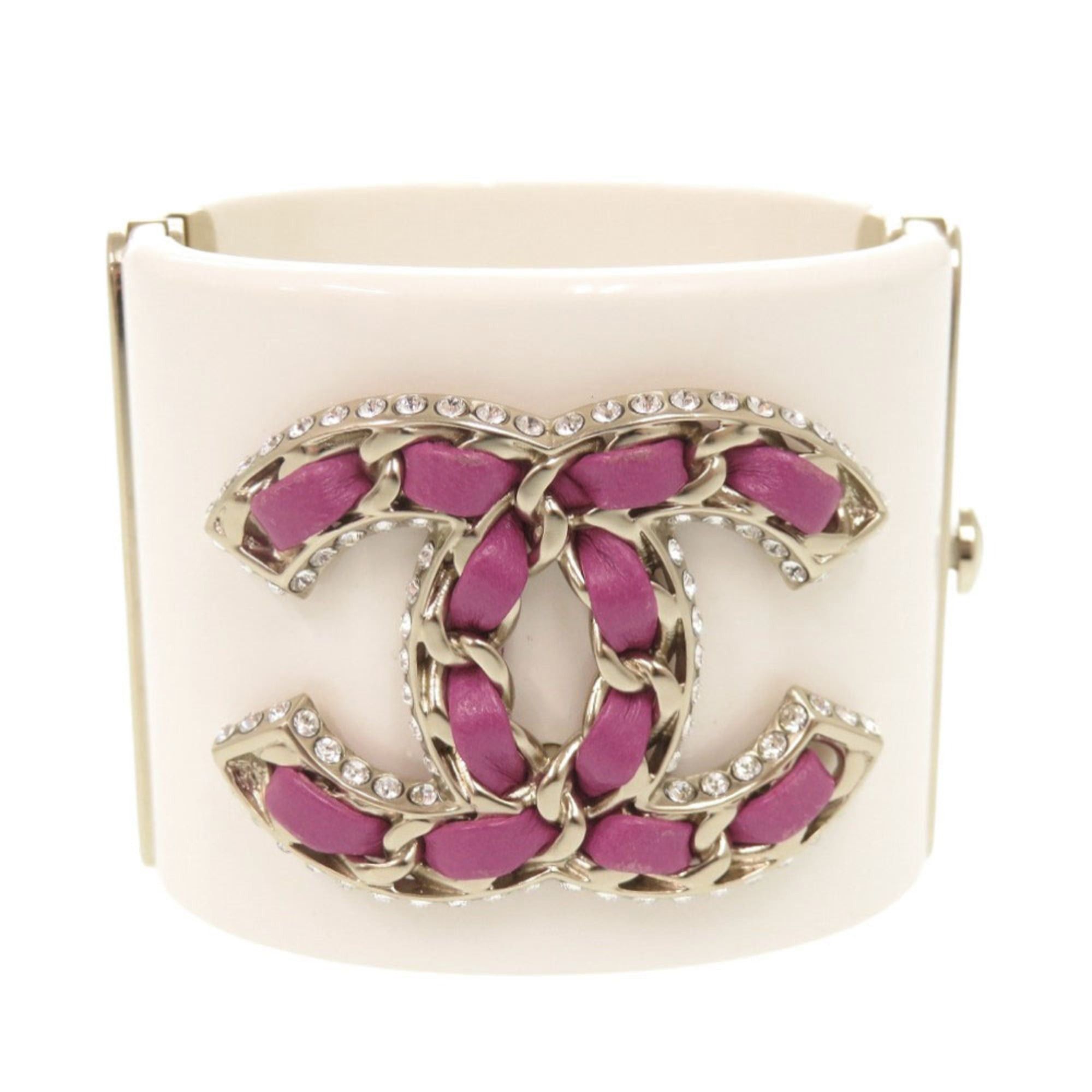 Chanel Excellent condition Chanel Coco Mark plastic metal rhinestone white bangle bracelet 1529CHANEL Size ONE SIZE - 1 Thumbnail