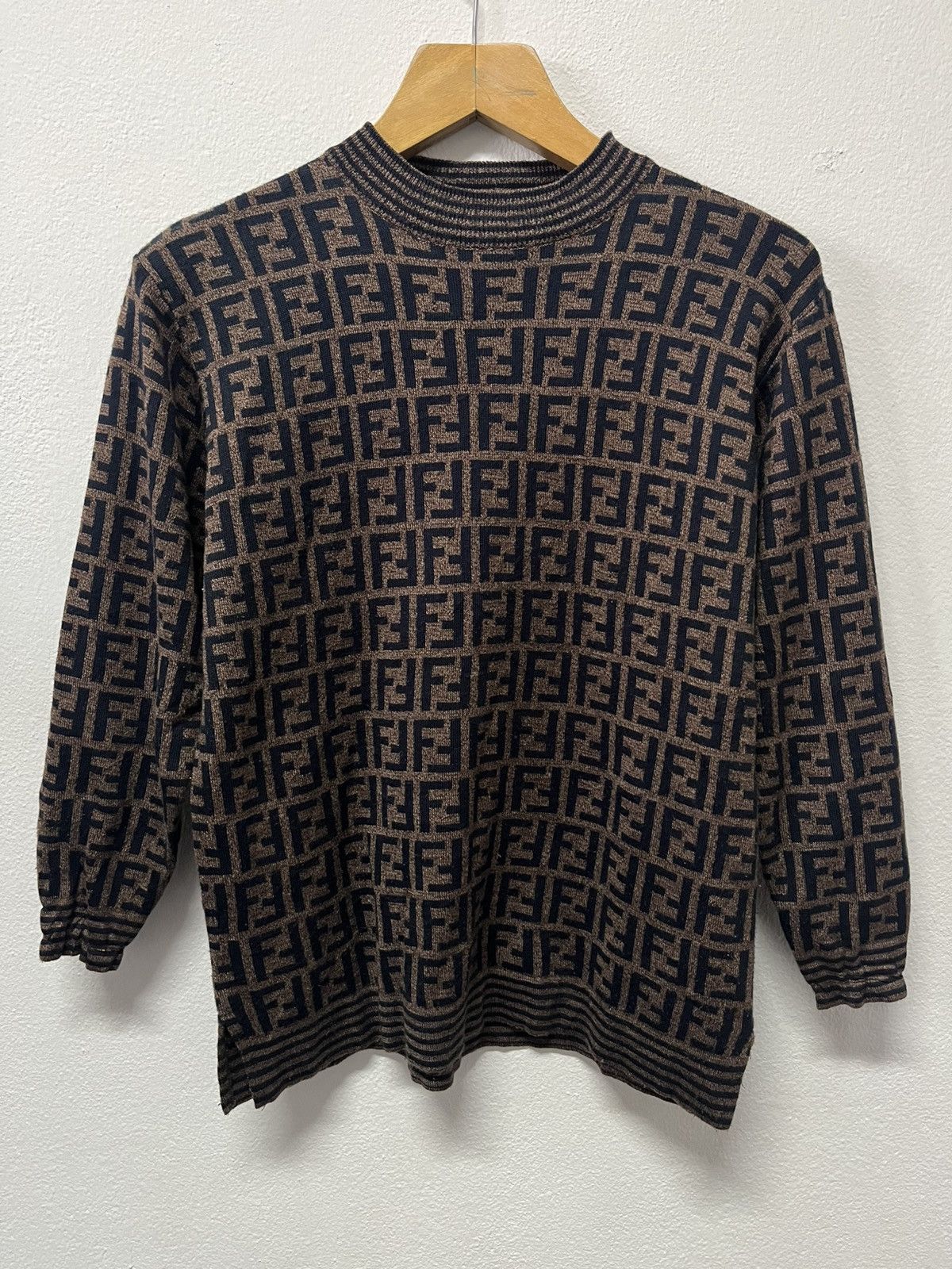 Fendi VINTAGE FENDI MARC MONOGRAM KNITWEAR 90s ‘ Size US XS / EU 42 / 0 - 1 Thumbnail