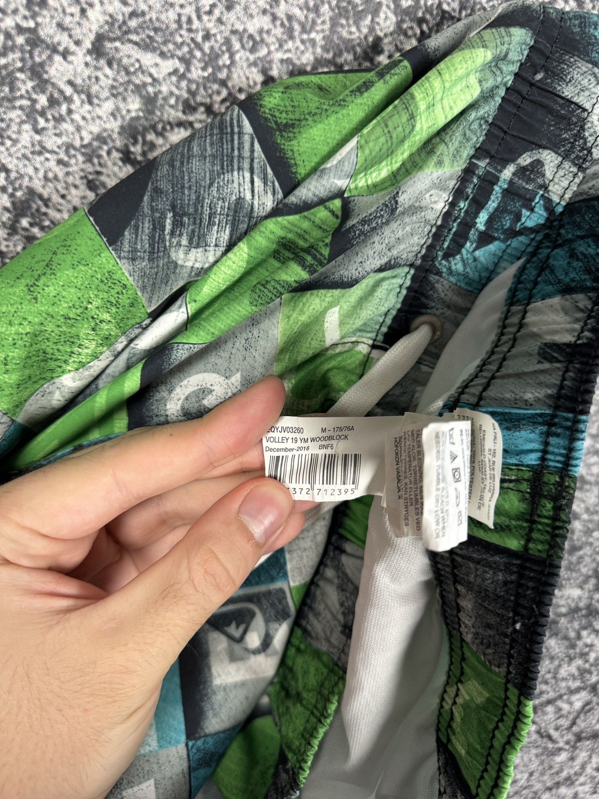 Quiksilver Quiksilver Board Shorts Swim Trunks Green Graphic Print Surf Size US 34 / EU 50 - 8 Thumbnail