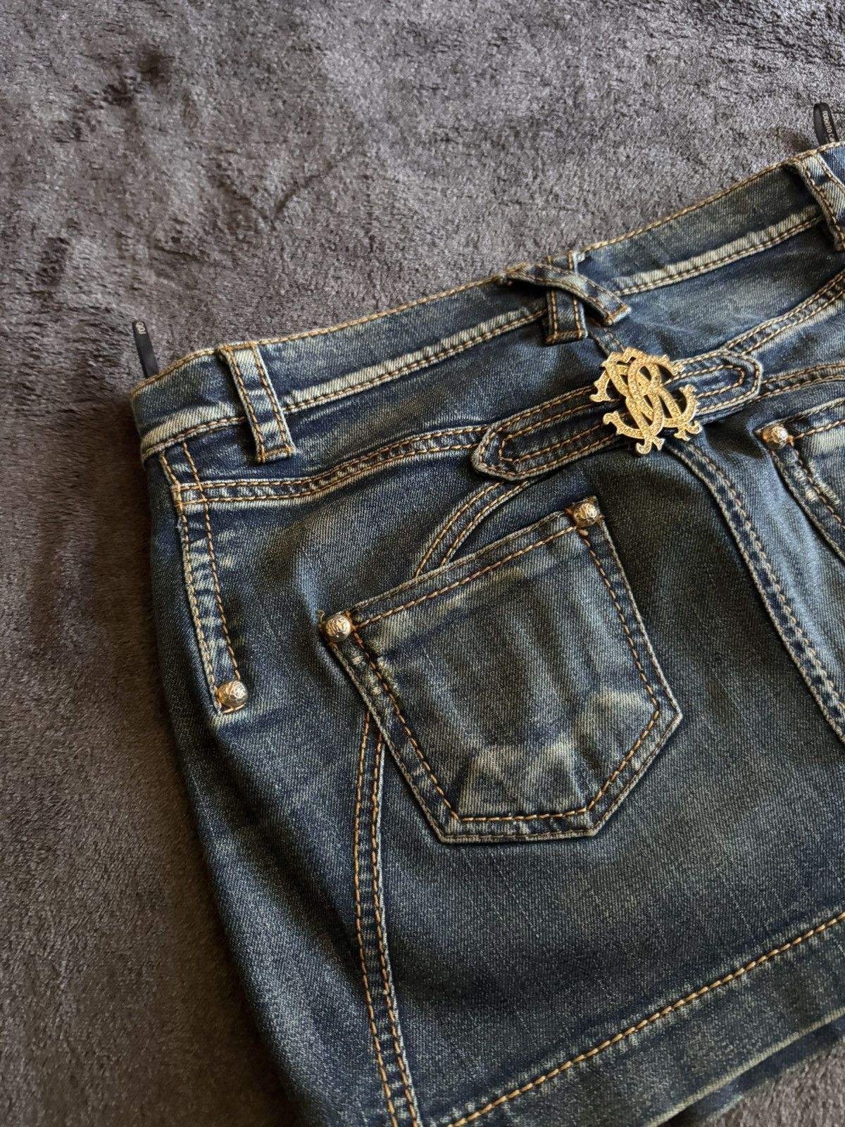 Roberto Cavalli Roberto cavalli vintage mini skirt y2k avant-garde Size 27" / US 4 / IT 40 - 15 Thumbnail