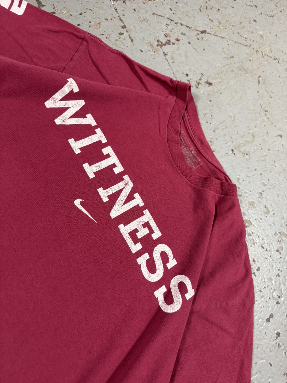 Nike Vintage Thrashed Nike Witness College Tee Size US M / EU 48-50 / 2 - 3 Thumbnail