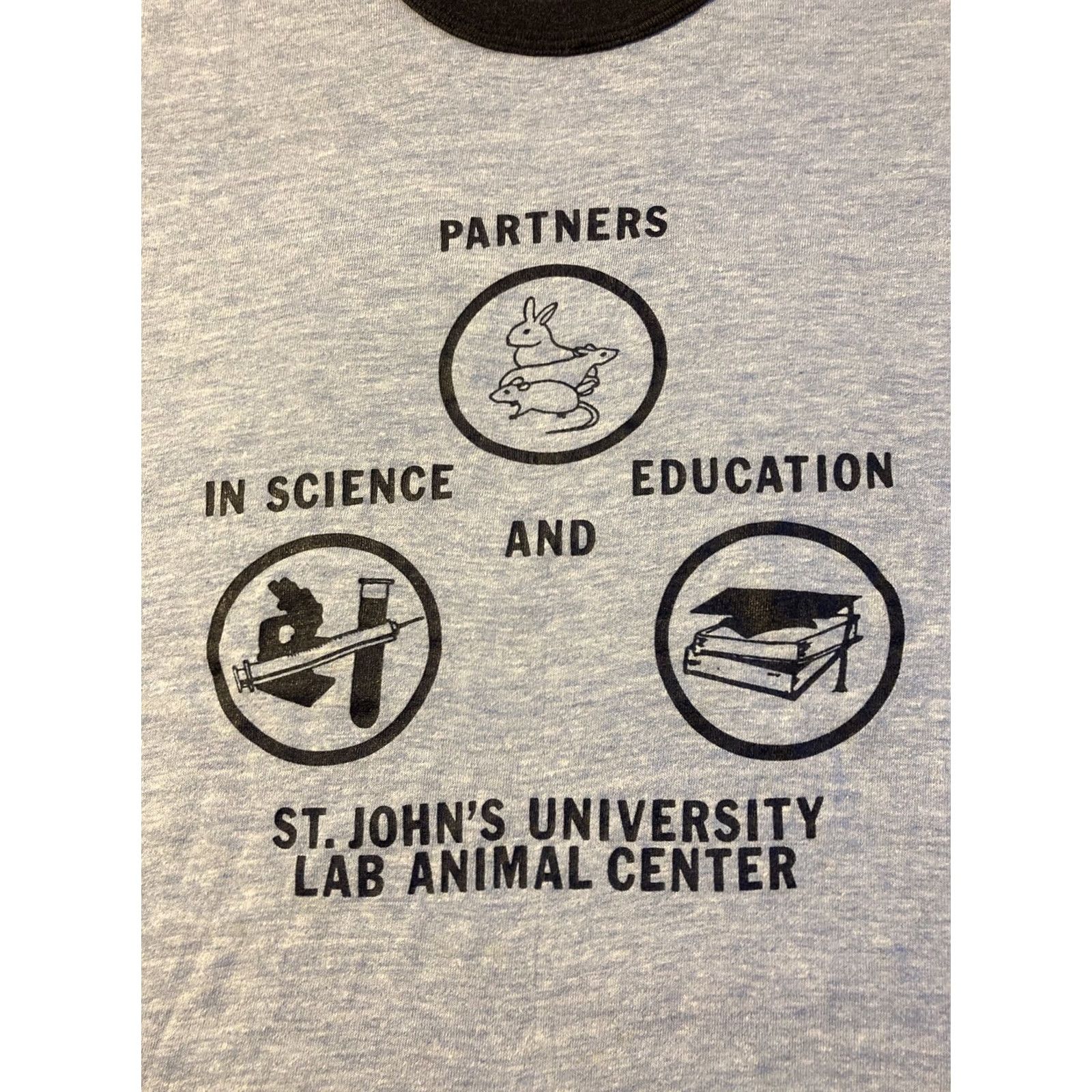 Vintage VINTAGE St. John’s University Lab Animal Center T-Shirt Wear-guard Women L Blue Cotton Short Sleeve Crew Neck Size L / US 10 / IT 46 - 2 Thumbnail