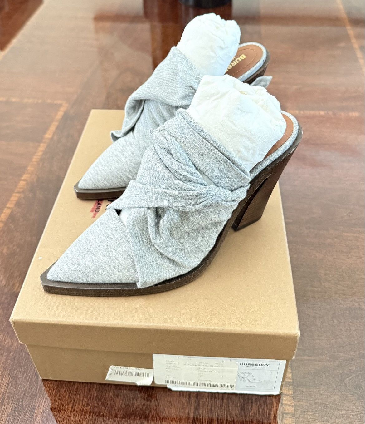 Burberry Burberry Heel Size US 6.5 / IT 36.5 - 1 Thumbnail