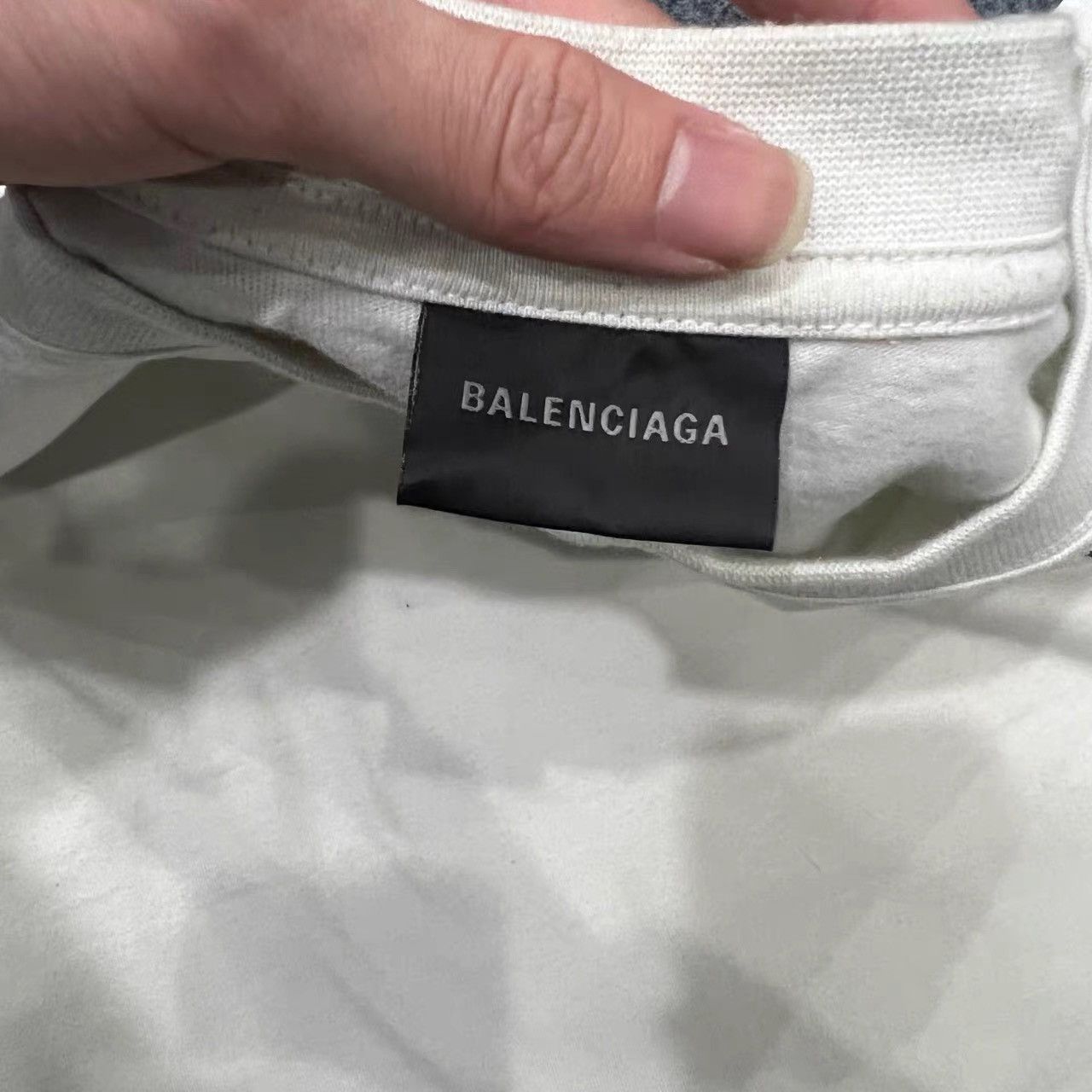 Balenciaga Balenciaga Wave Embroidered Short-Sleeve T-Shirt K28 Size US L / EU 52-54 / 3 - 4 Thumbnail