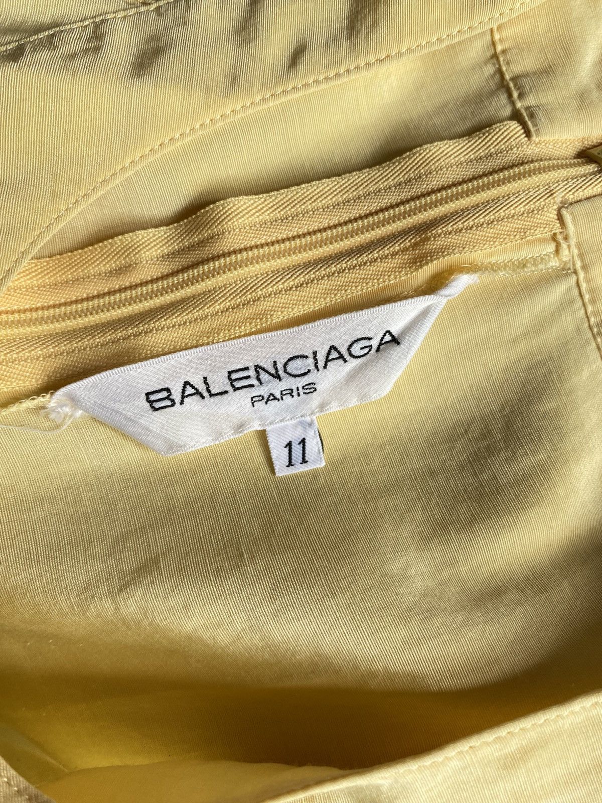 Balenciaga BALENCIAGA Light Yellow Sleeveless Top with Back Zipper Size L / US 10 / IT 46 - 4 Thumbnail