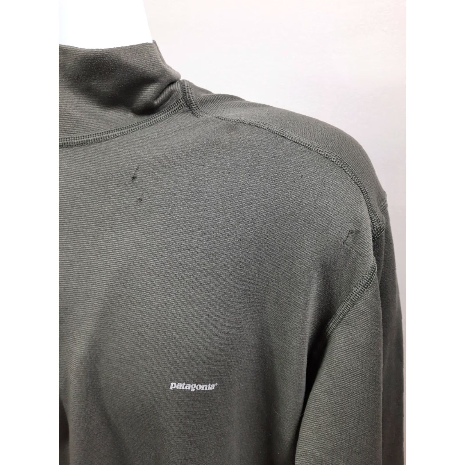 Patagonia Patagonia Capilene Men's 1/4 Zip Green Long Sleeve Shirt XL Activewear Shirt Men Green Capilene 1/4 Zip Logo Athletic Mock Neck Vintage Not Size US XL / EU 56 / 4 - 2 Thumbnail