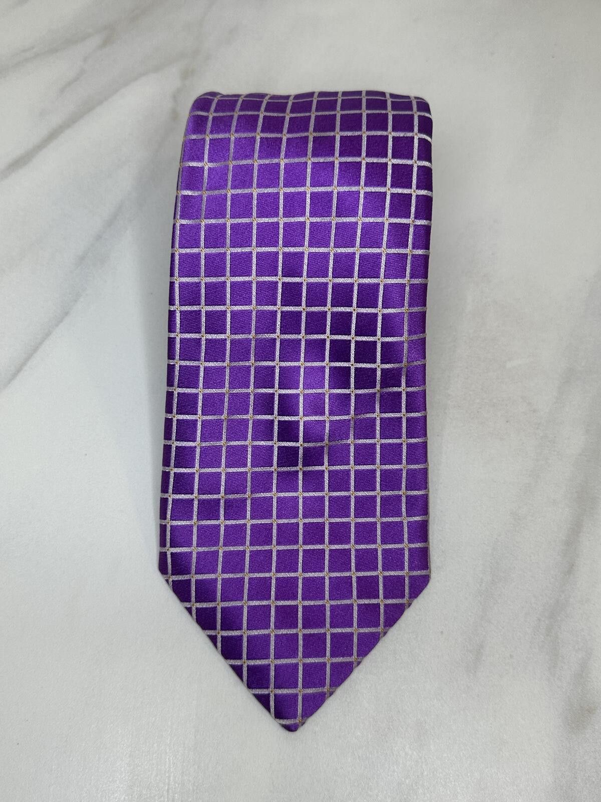 Barneys New York Barneys New York 100% Italian silk purple/white geometric Size ONE SIZE - 1 Thumbnail