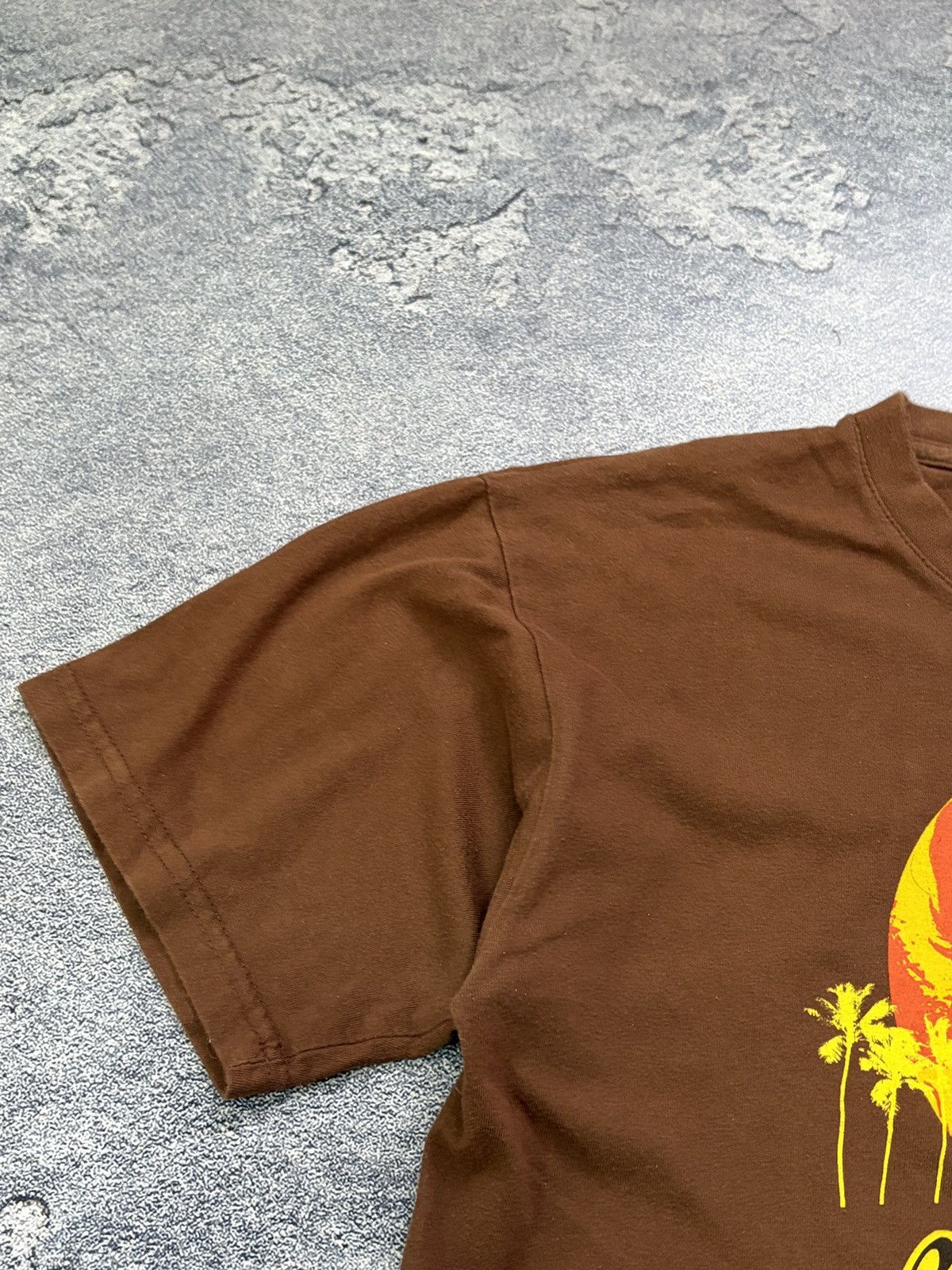 Vintage 2004 Lenny Kravitz Baptist Tour Tee B&C Tag Brown Size S Size US S / EU 44-46 / 1 - 8 Thumbnail
