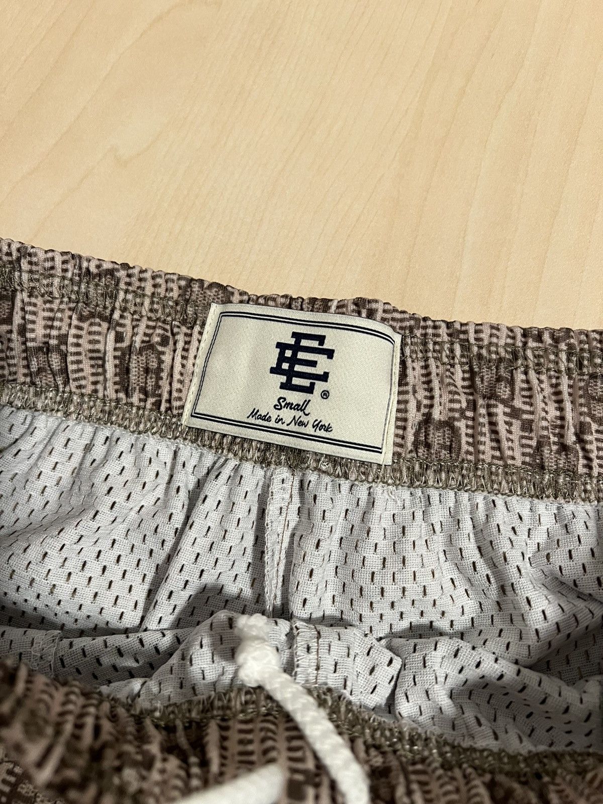 Eric Emanuel Eric Emanuel EE Print Gucci Basic Shorts Beige Black Small Size US 30 / EU 46 - 4 Thumbnail