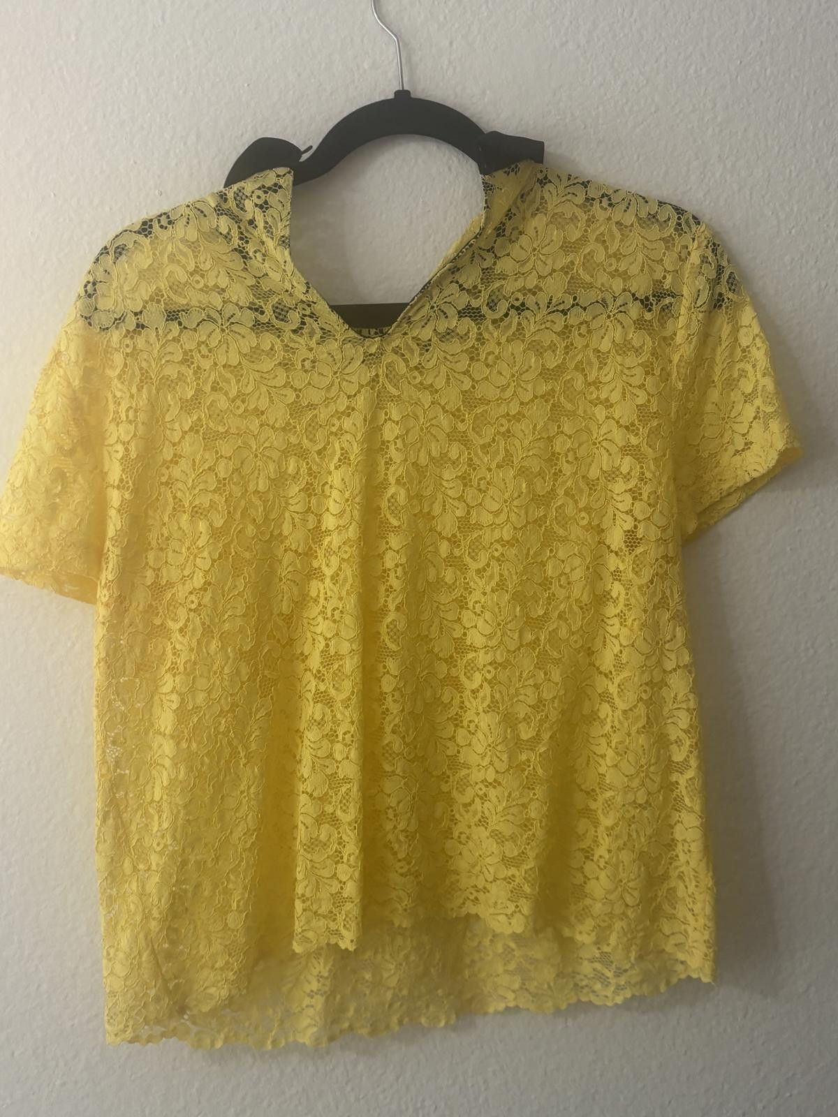 Zara Zara L Women Yellow Lace Black Collar Top Size L / US 10 / IT 46 - 2 Thumbnail