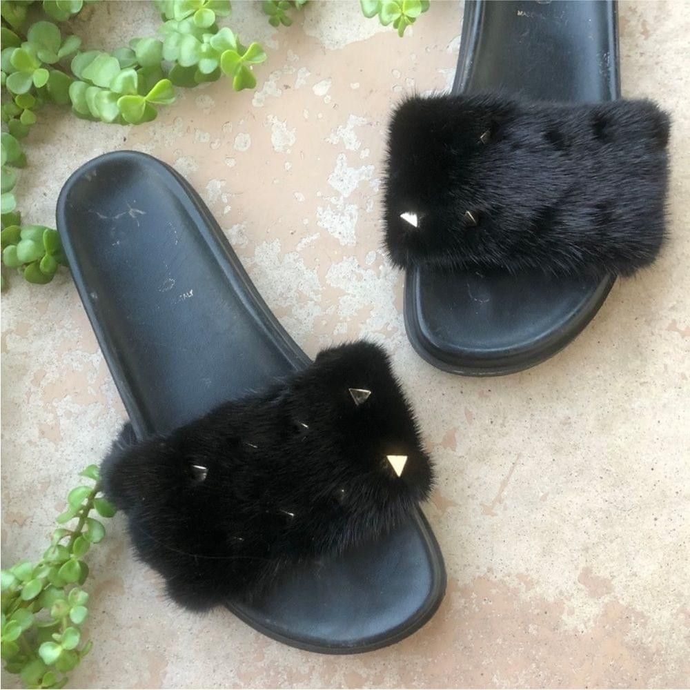 Valentino Valentino Garavani Rockstud Mink Fur Slide Sandal Size 9 Size US 9 / IT 39 - 2 Thumbnail
