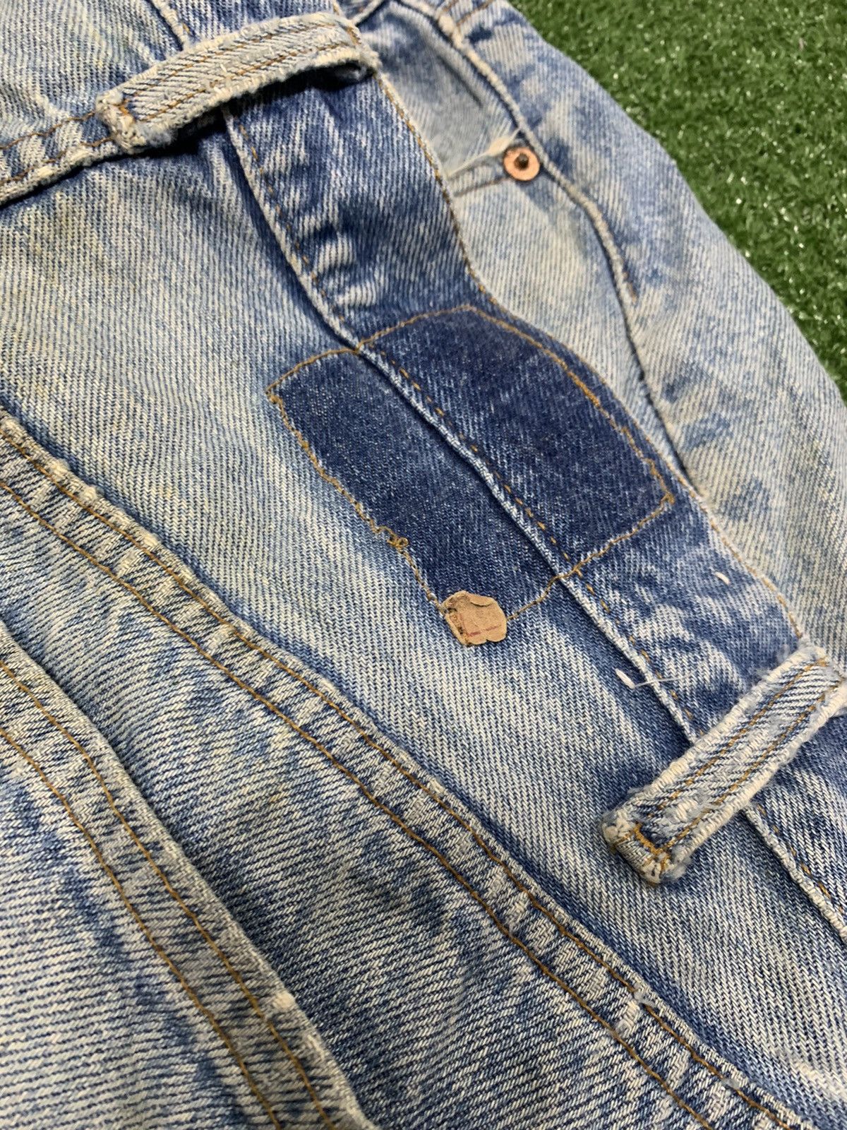 Levi's Vintage 80s Levis 501 grunge. Size US 35 - 10 Thumbnail