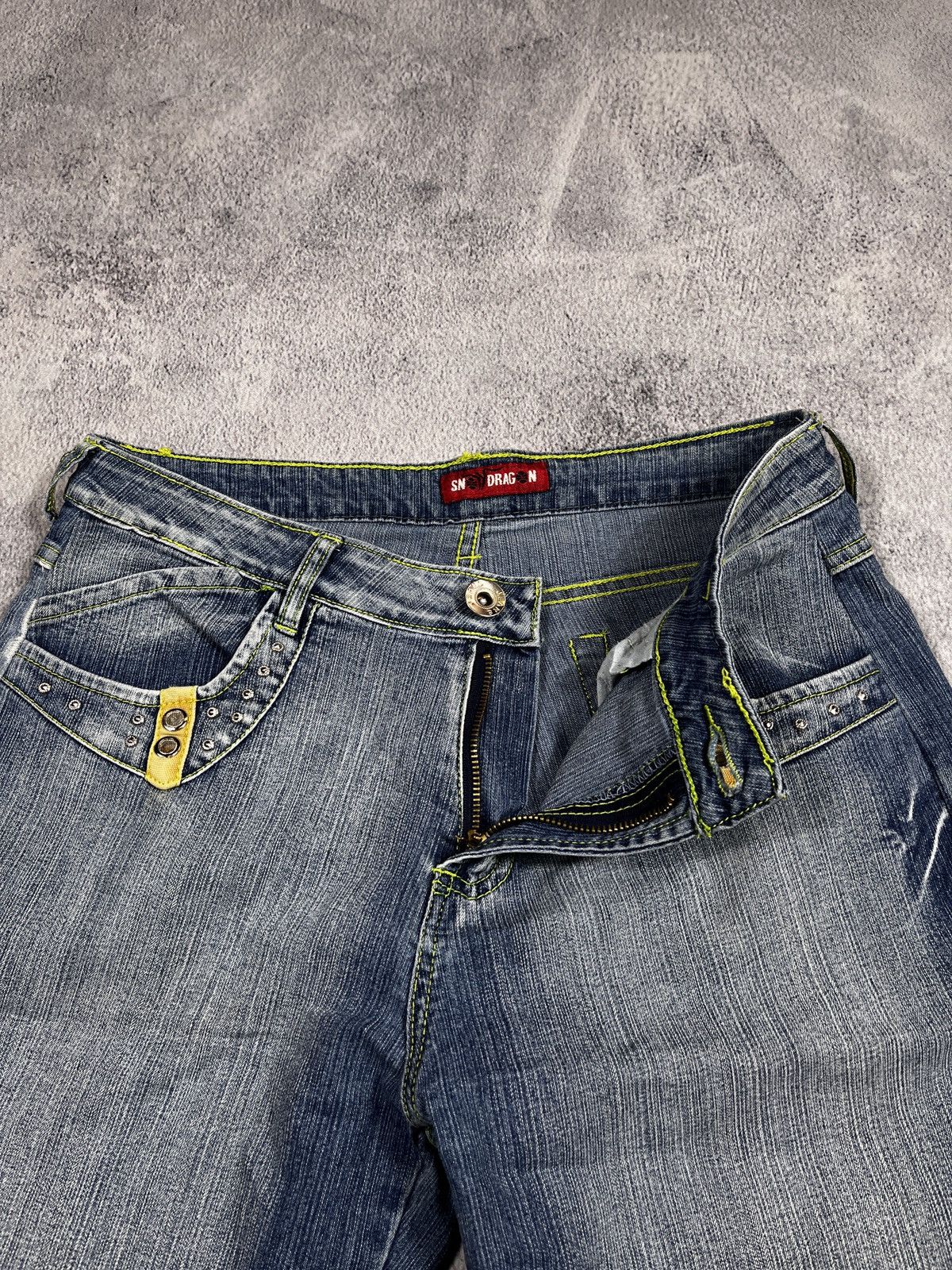 Vintage Vintage Y2K low rise Flared denim pants trousers size 28 Size 28" / US 6 / IT 42 - 4 Thumbnail