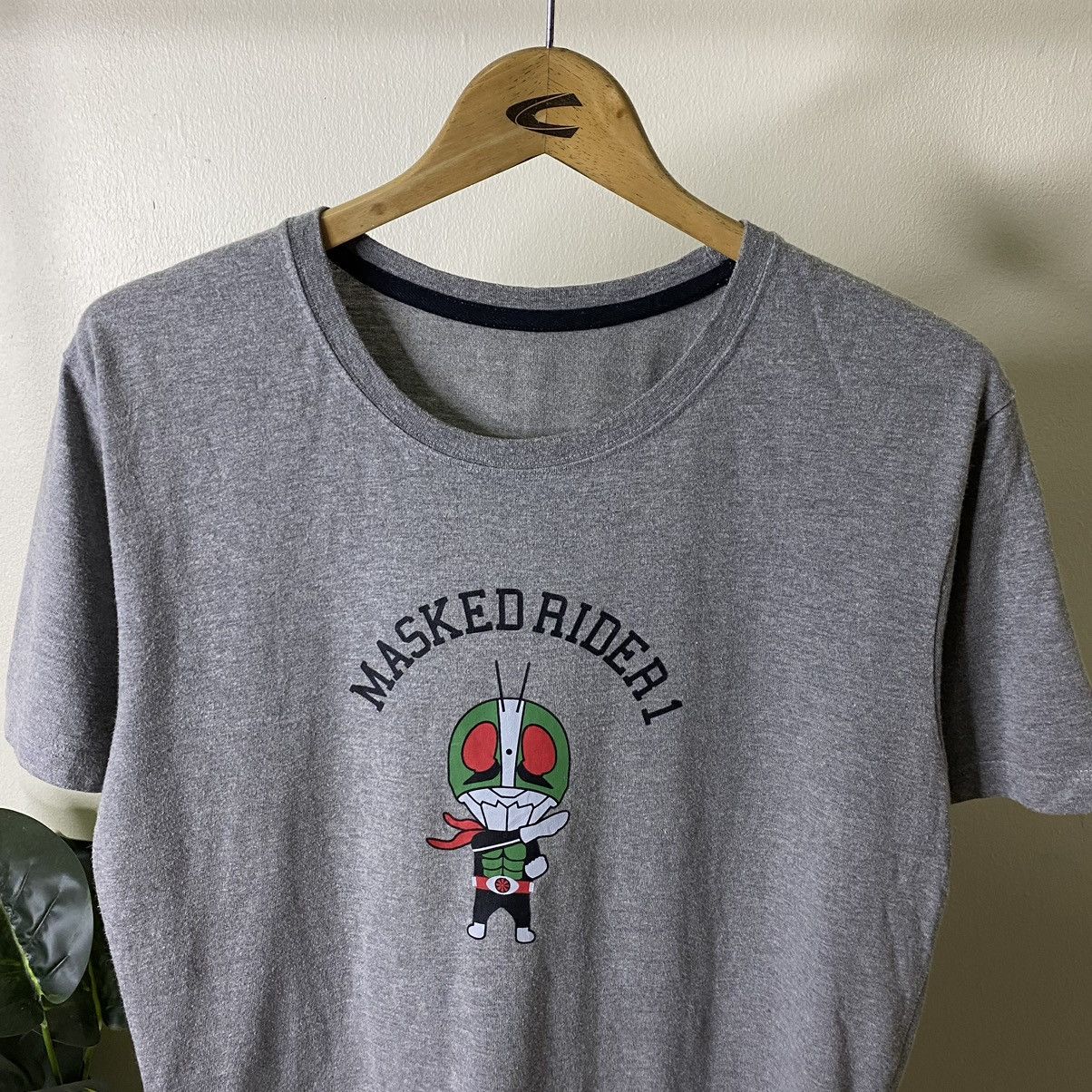 Anime GU x Masked Rider Collaboration Tee Size US M / EU 48-50 / 2 - 2 Thumbnail