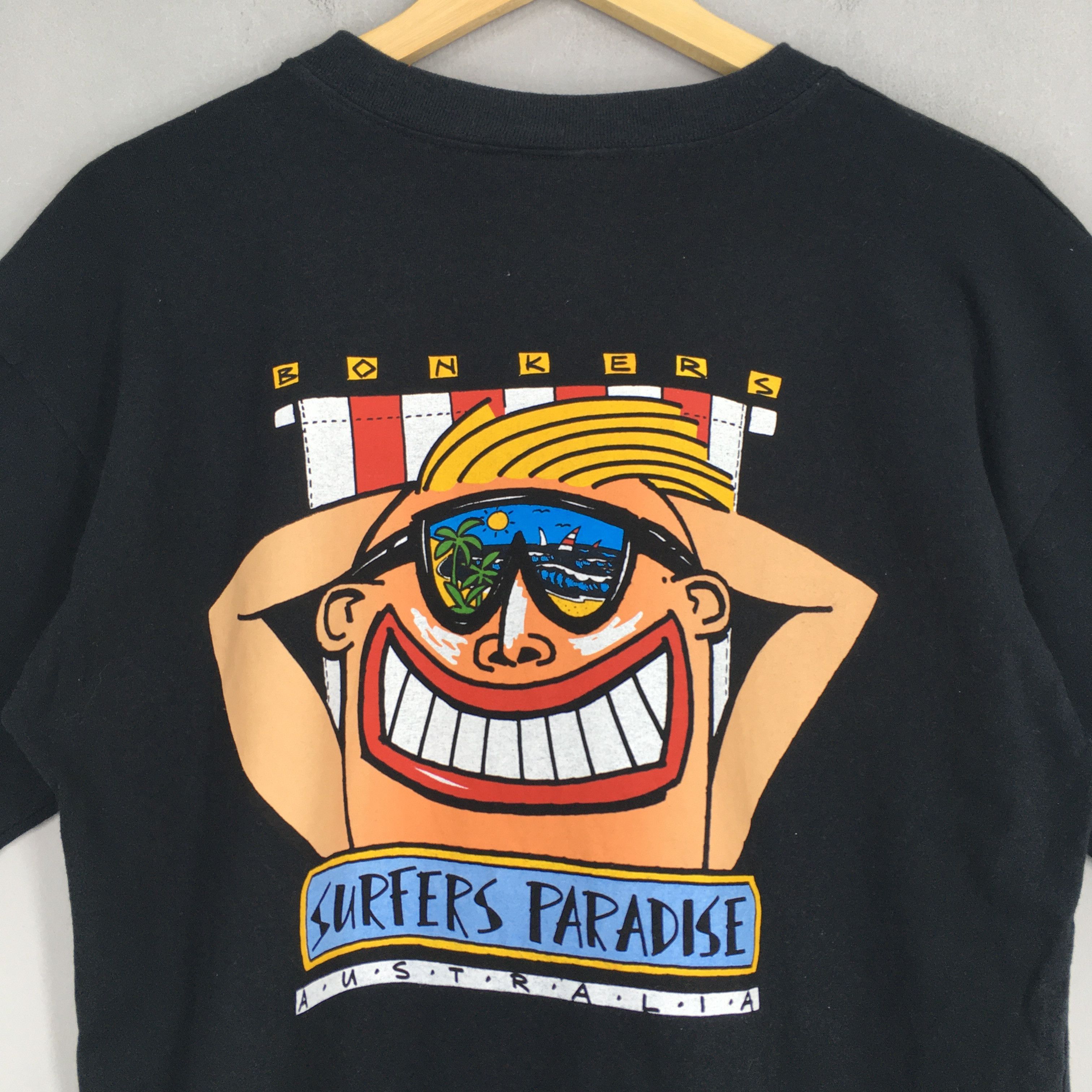 Other Vintage Bonkers Surfers Paradise Australia Black T shirt M Size US M / EU 48-50 / 2 - 7 Thumbnail