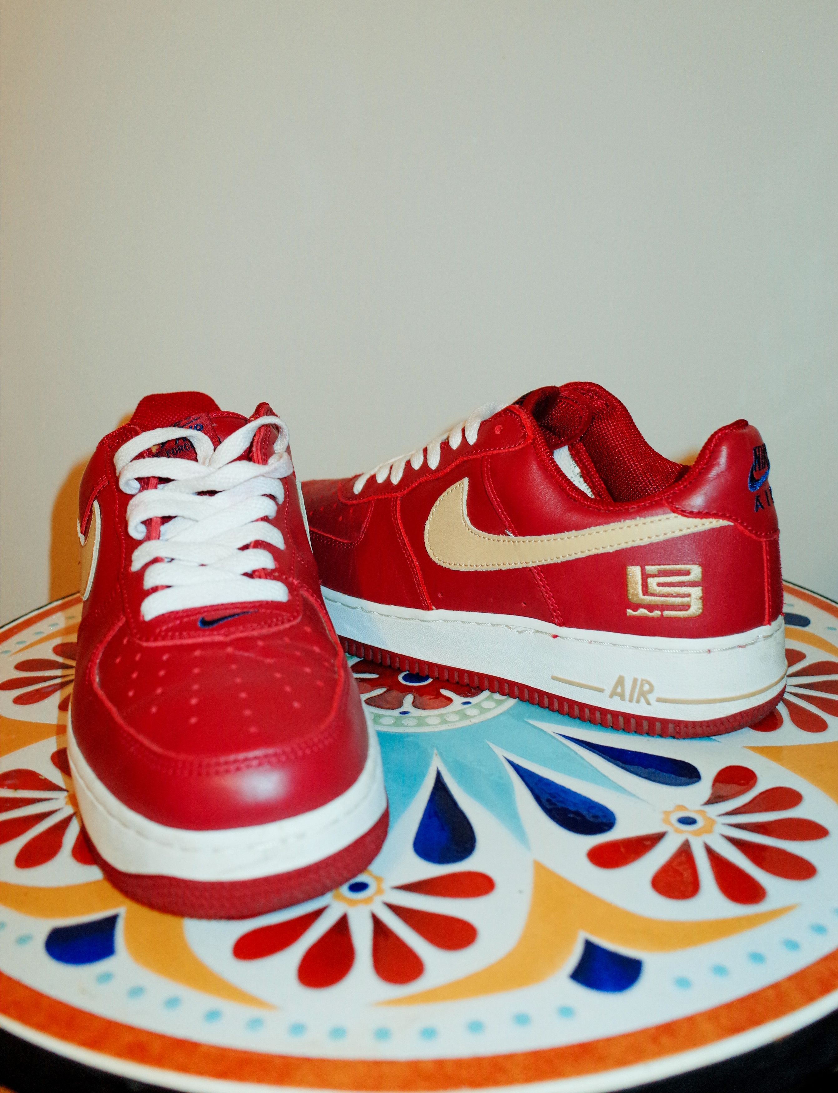 Nike Nike Air Force 1 LeBron James Cavaliers Size - 9.5 Size US 9.5 / EU 42-43 - 1 Thumbnail