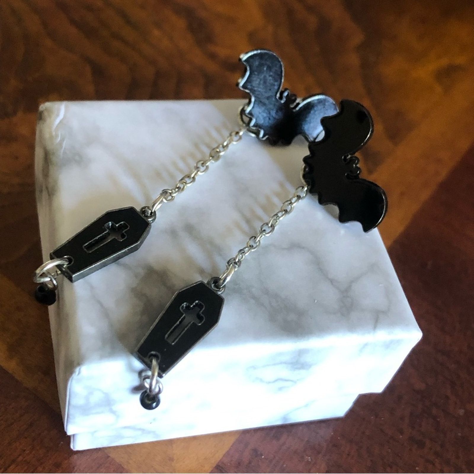 Jewelry Spooky Halloween Black Enamel Bat With Coffin Earrings, Women's