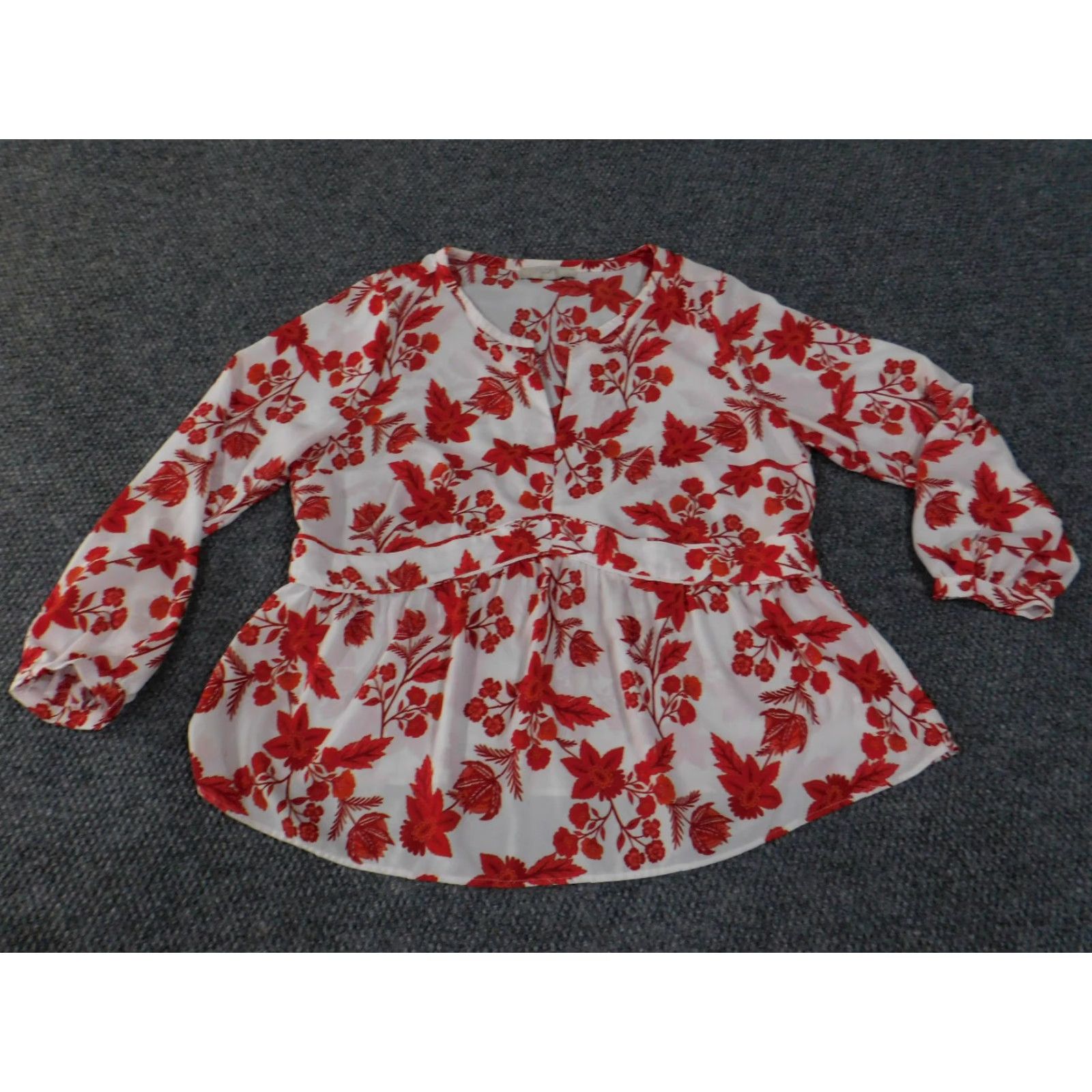 Ann Taylor Loft Blouse Womens 16 White Red Floral Long Sleeve Peplum Flowing Top Size XXL / US 16-18 / IT 52-54 - 2 Thumbnail