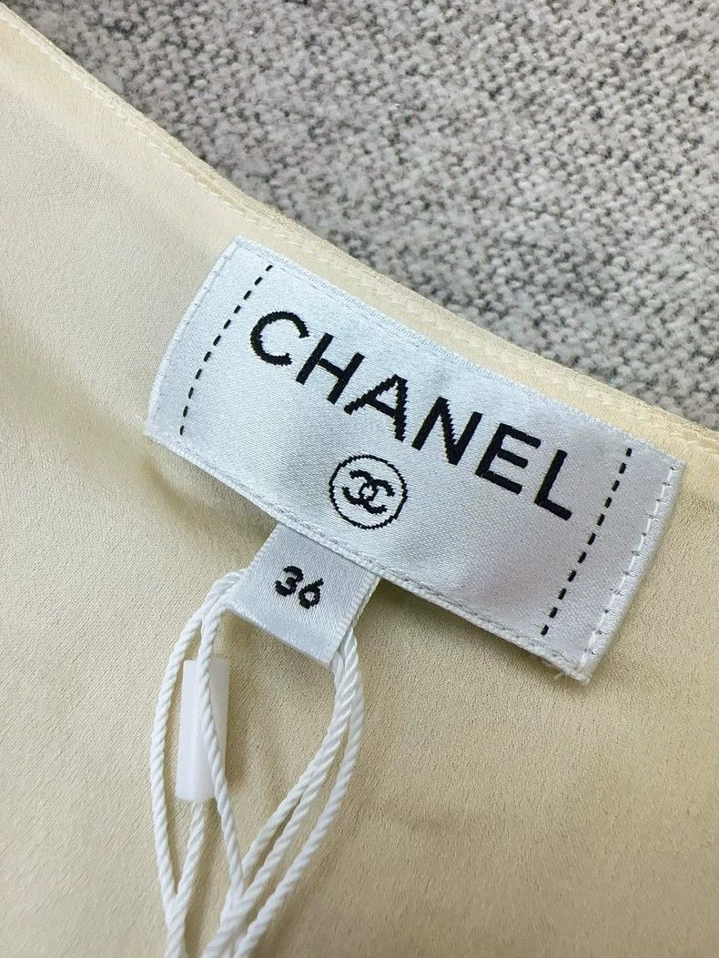 Chanel Chanel 23s spring and summer mulberry silk silk full print Size XS / US 0-2 / IT 36-38 - 4 Thumbnail
