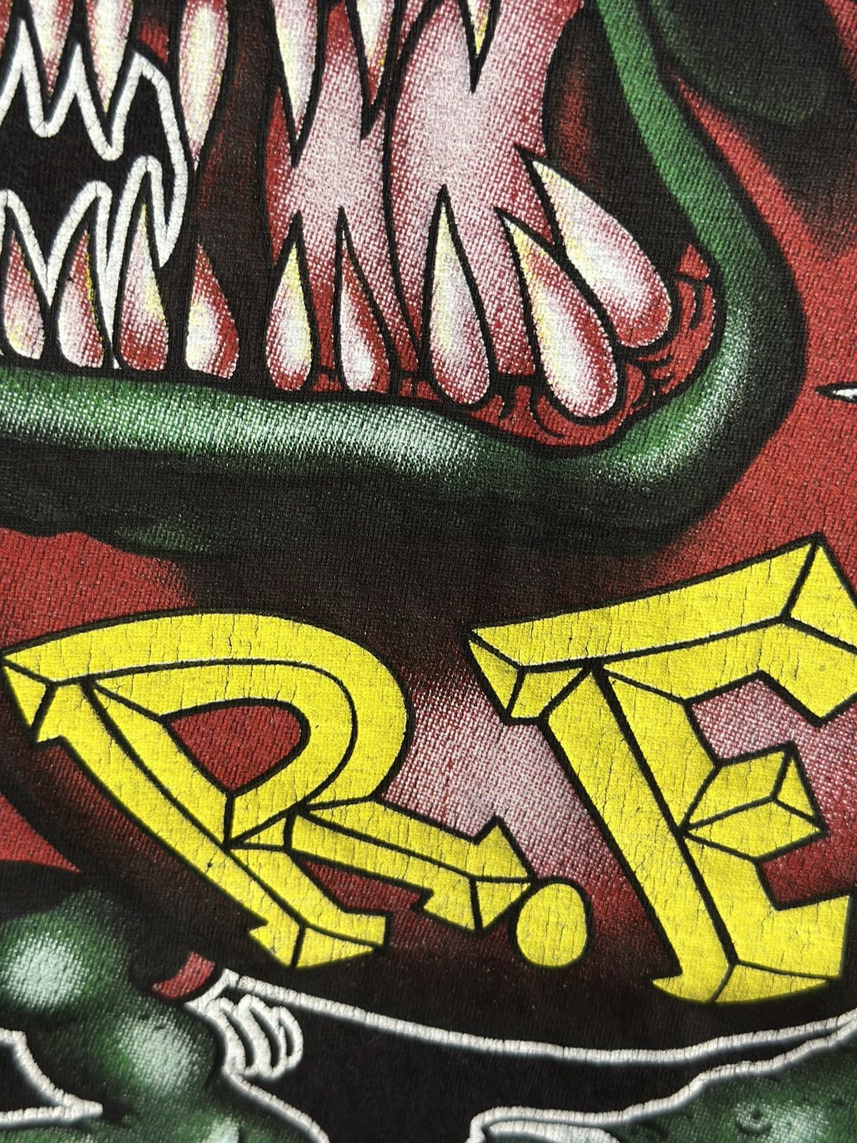 Vintage Thrashed Vintage Rat Fink A Tude Sun Faded Skateboard Tee Size US L / EU 52-54 / 3 - 3 Thumbnail