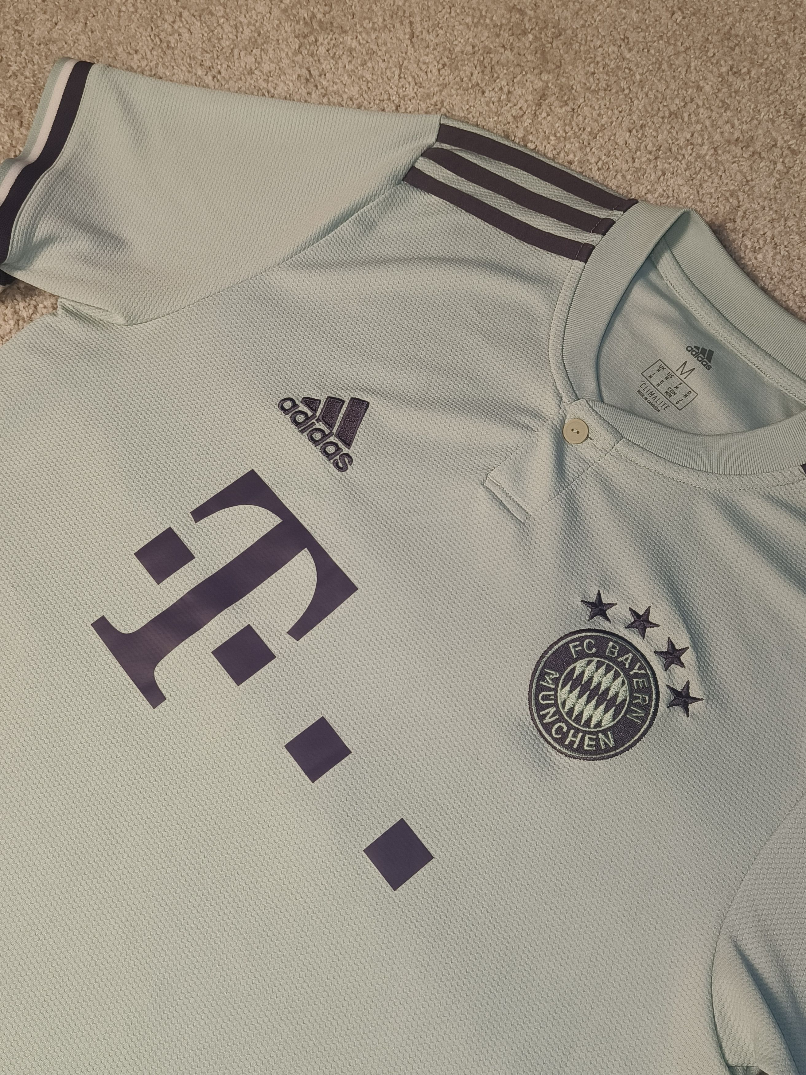 Adidas adidas FC Bayern Munich Away 18/19 T-Shirt Jersey Size US M / EU 48-50 / 2 - 3 Thumbnail