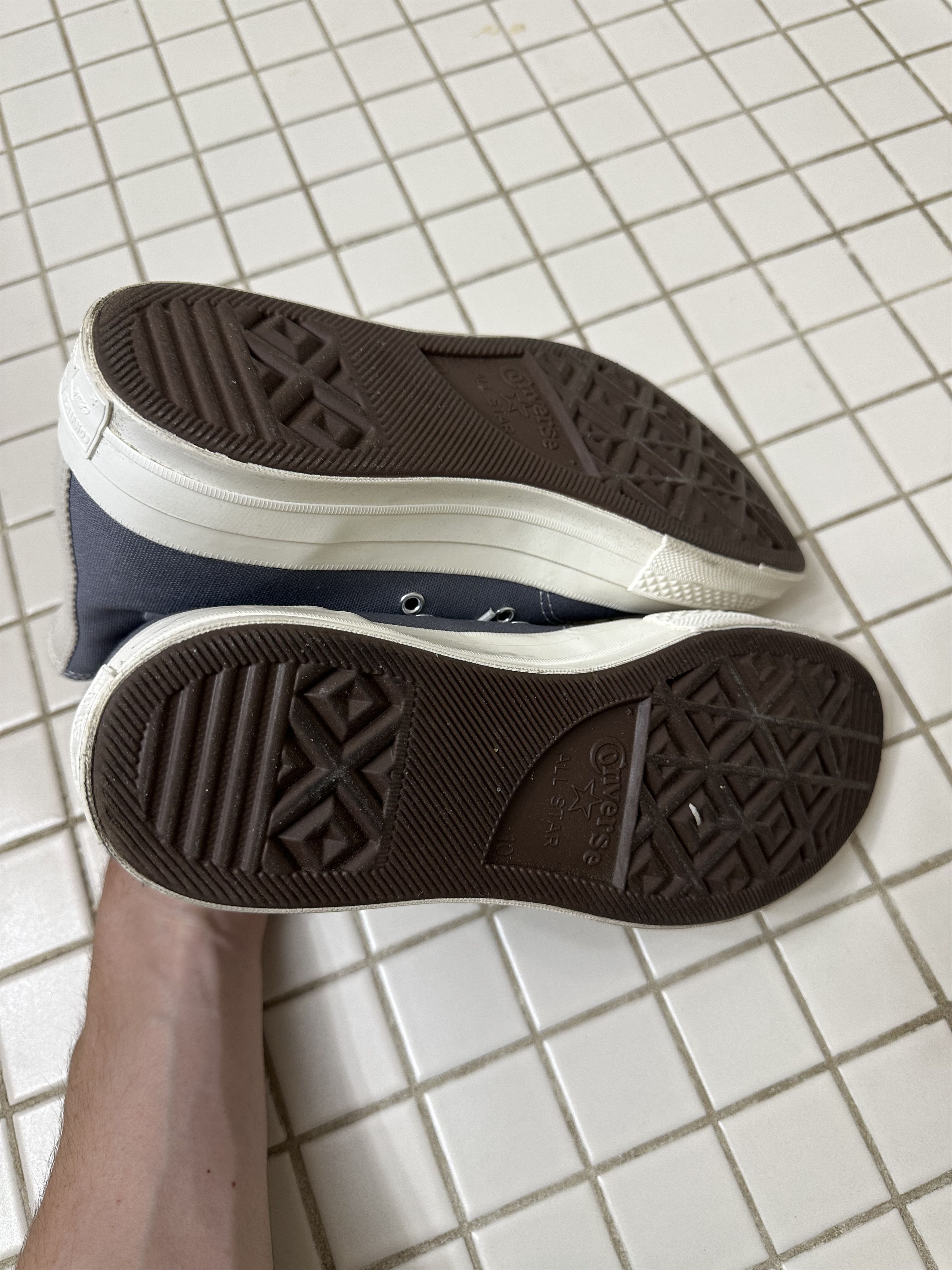 Comme des Garcons PLAY × Converse CDG Play Converse All Stars Size US 10 / EU 43 - 3 Thumbnail
