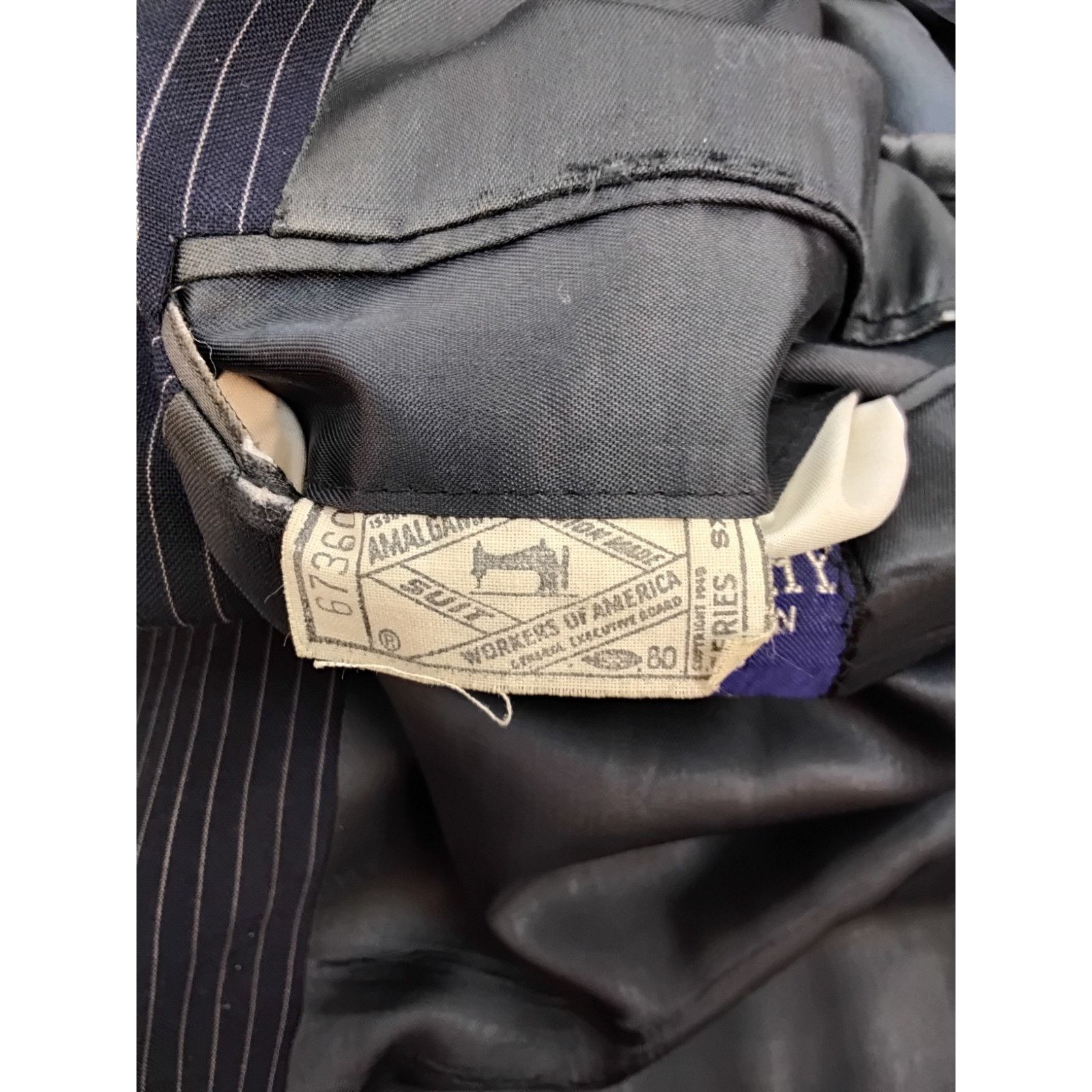 Givenchy Givenchy Blazer Men's 41" Chest Navy Pinstripe VTG 1970s Size 42R - 15 Thumbnail