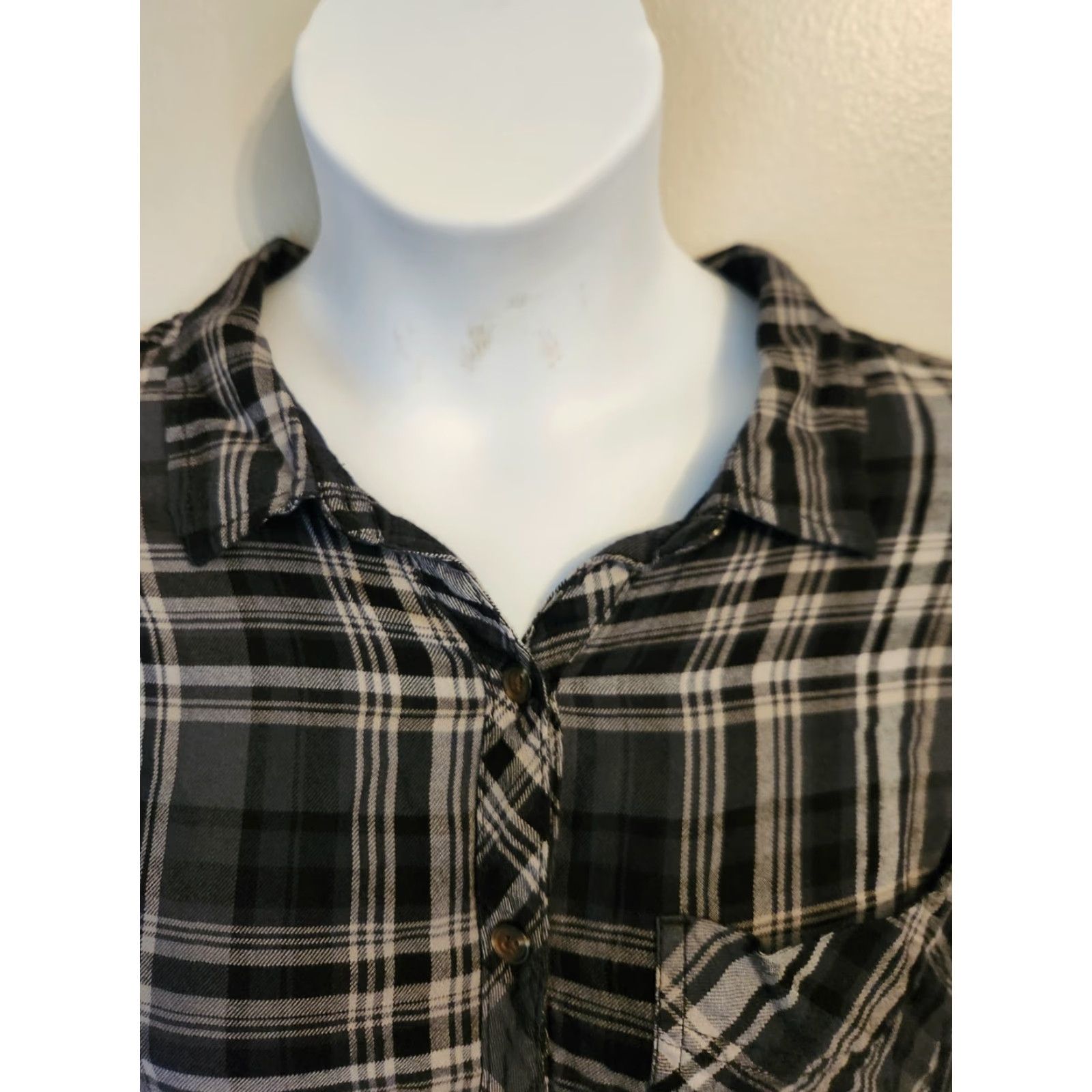 Vintage Terra & Sky Black Plaid Flannel Long Sleeve Button Up Top Shirt 1X Size XL / US 12-14 / IT 48-50 - 2 Thumbnail