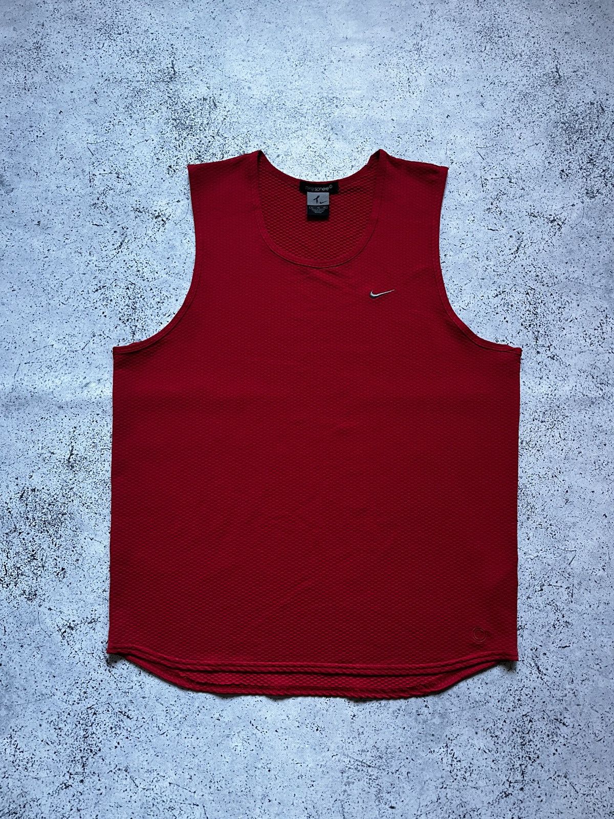 Nike × Vintage Vintage Nike Sphere Sleeveless Red Waffle Tank Top Y2K USA Size US XL / EU 56 / 4 - 2 Thumbnail