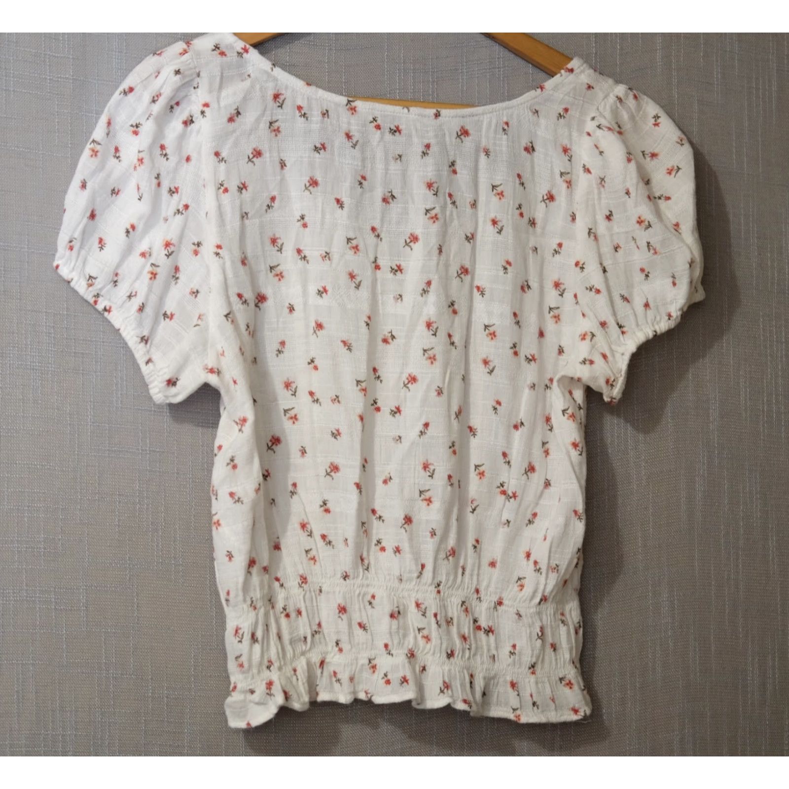 American Eagle Outfitters American Eagle Smocked Top Womens L White Floral Cropped Puff Sleeve Size L / US 10 / IT 46 - 5 Thumbnail
