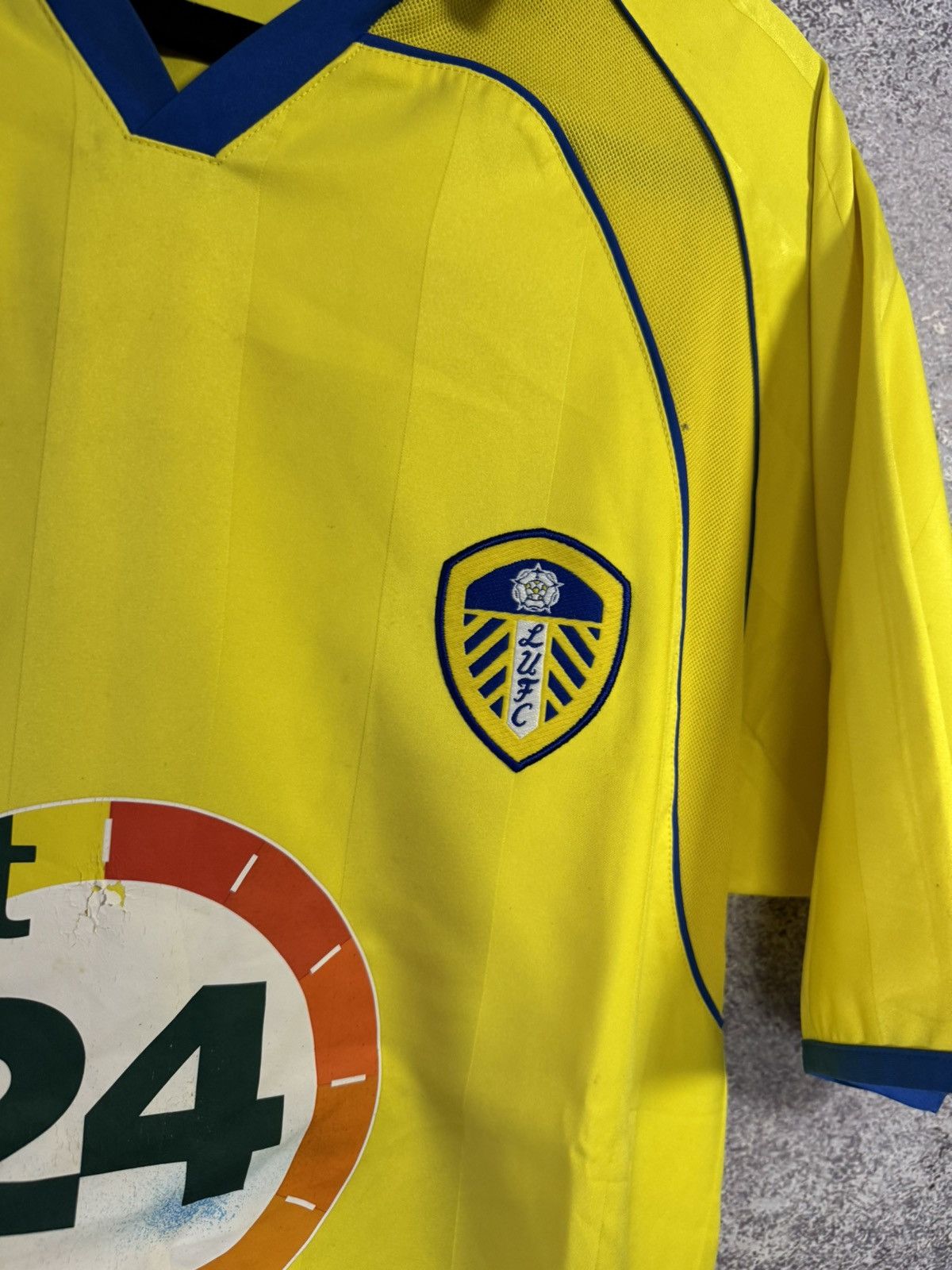 Vintage Vintage Leeds United 2006/07 Admiral Soccer Jersey M size Size US M / EU 48-50 / 2 - 10 Thumbnail