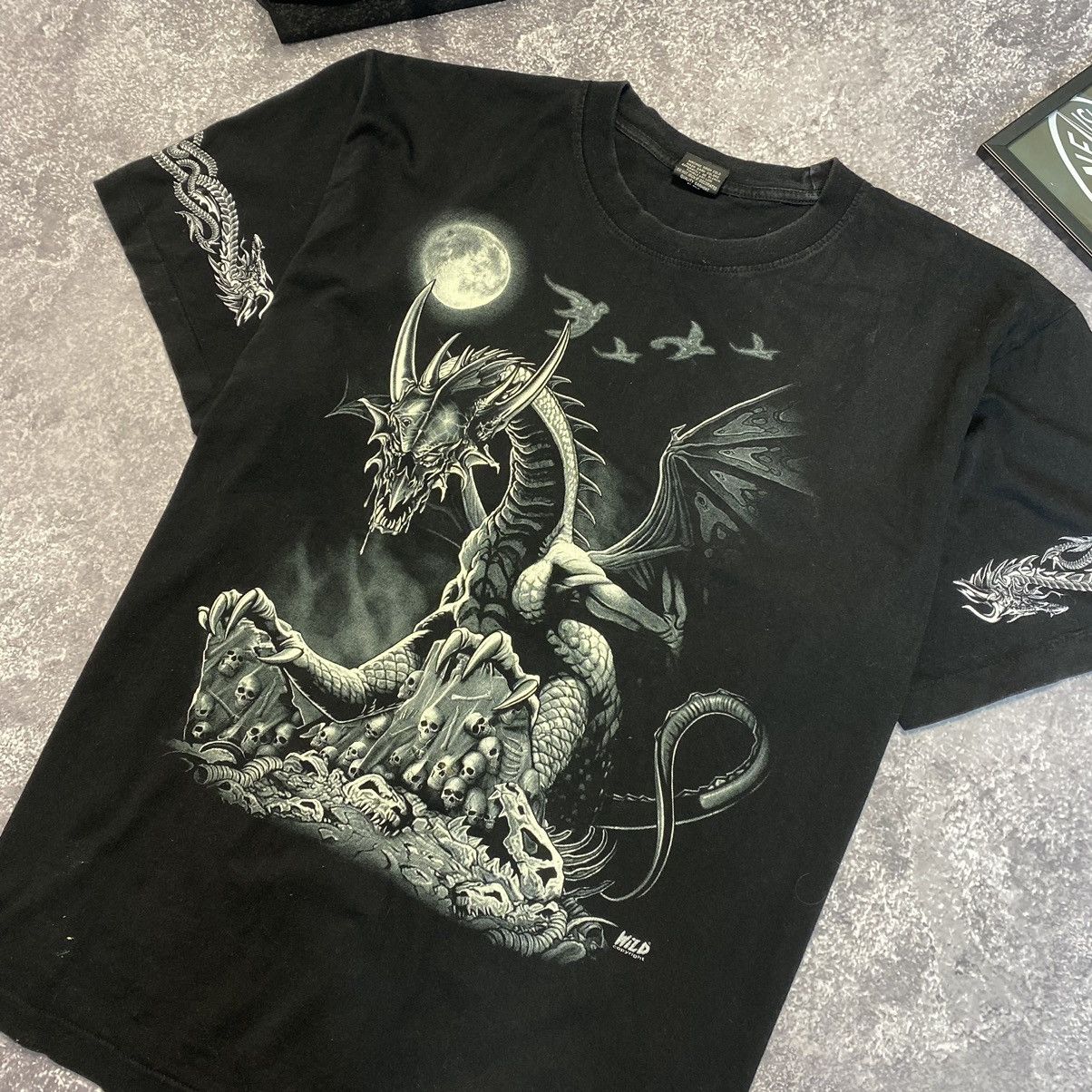 Vintage Vintage Dragon Overprinted Graphic logo Single stitch tee Size US XL / EU 56 / 4 - 3 Thumbnail