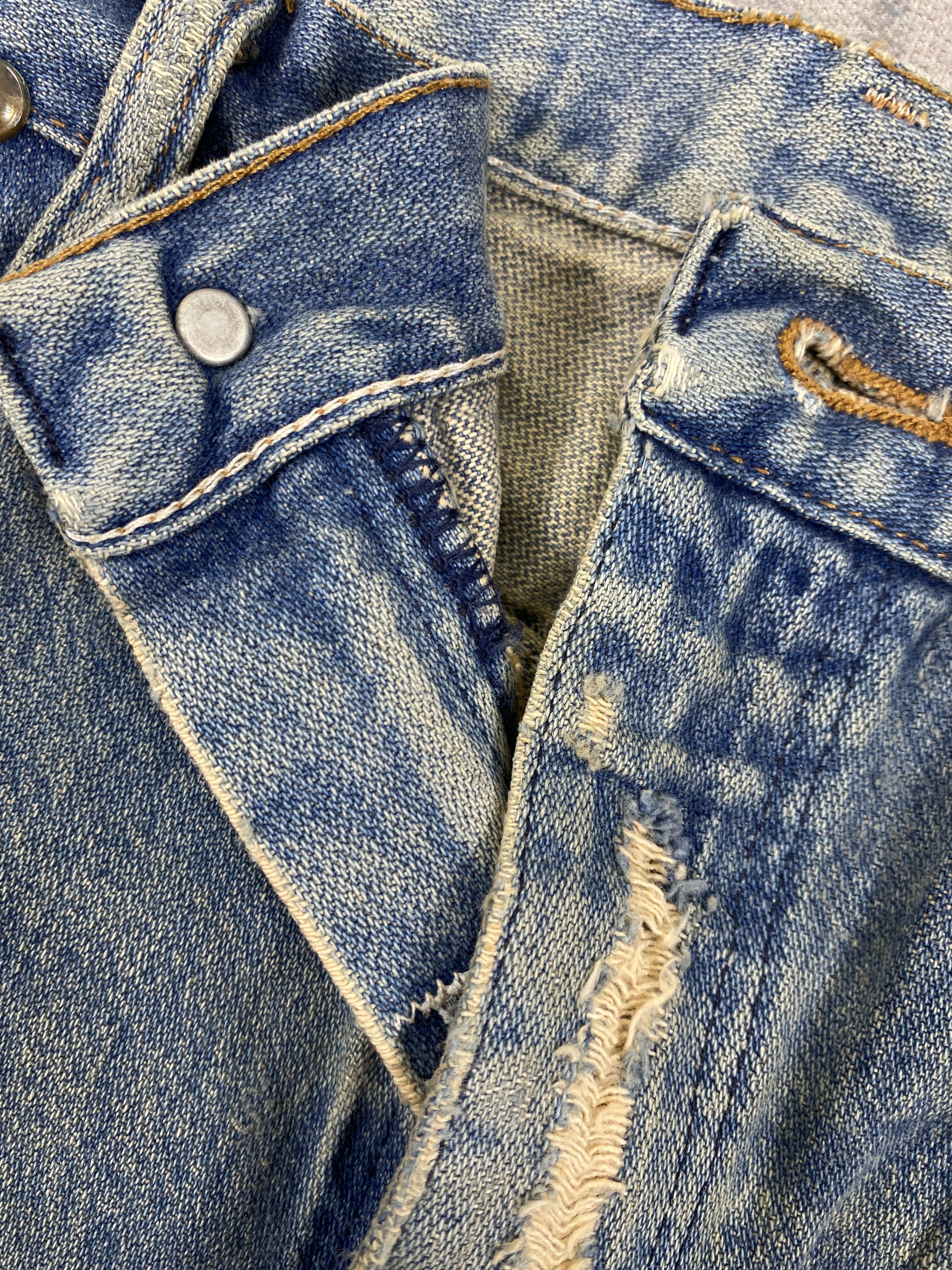 Japanese Brand Distressed Blue Vintage Wrangler Jeans 32x28.5 Denim- JN3525 Size US 32 / EU 48 - 6 Thumbnail