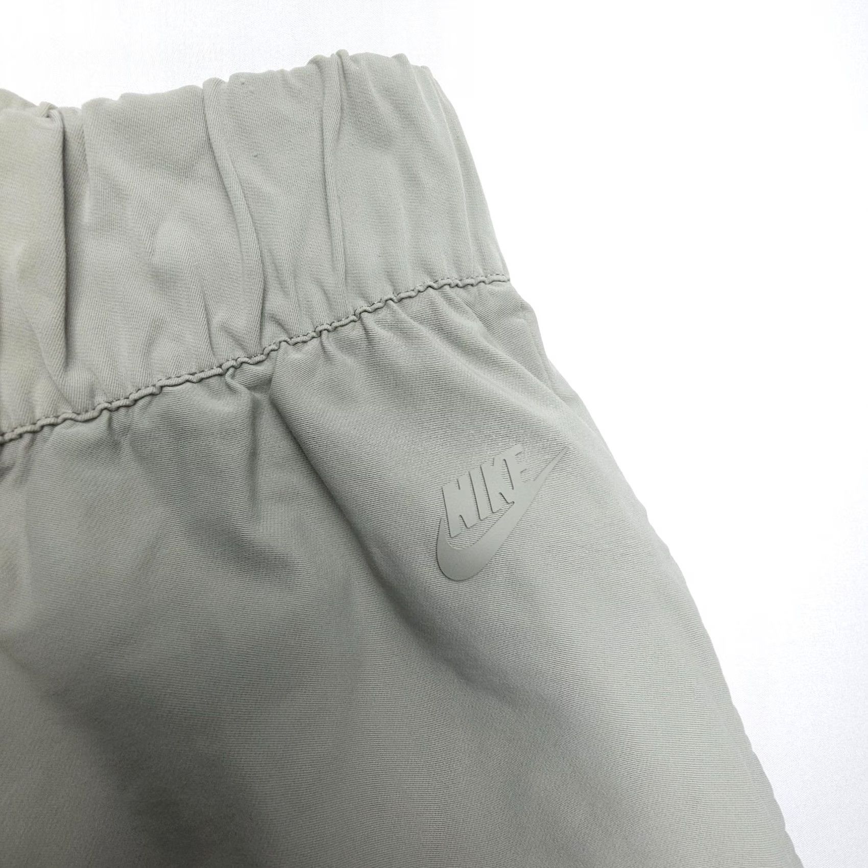 Nike Nike Womens Jogger Pants Vented Stirrup Medium Green 27in Inseam Tapered Regular Nylon Spandex Microfiber Athletic Outdoor Sports Size 32" / US 10 / IT 46 - 4 Thumbnail