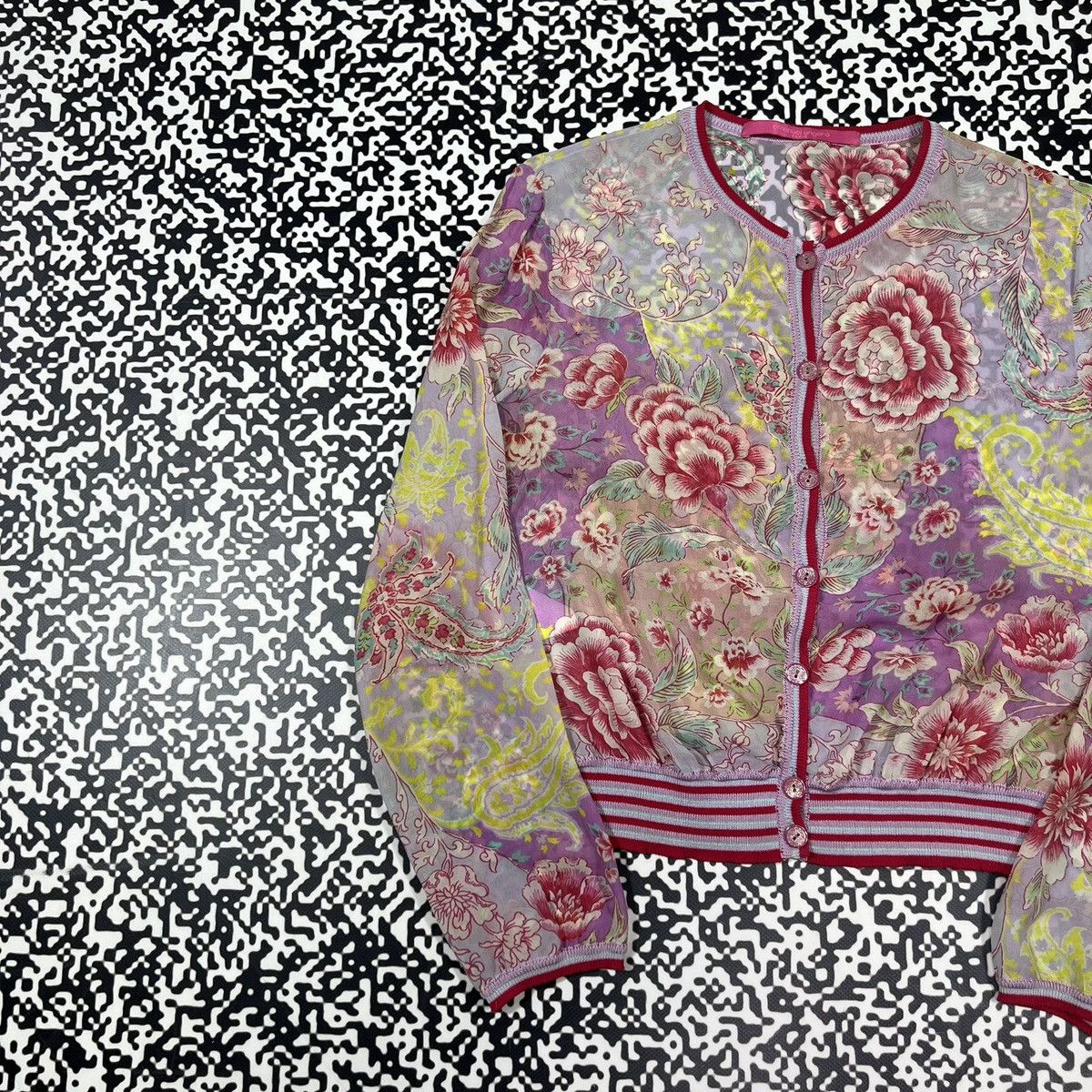 Emanuel Ungaro Vintage Y2K Emanuel Ungaro Paris Silk Floral Luxury Cardigan Size M / US 6-8 / IT 42-44 - 3 Thumbnail
