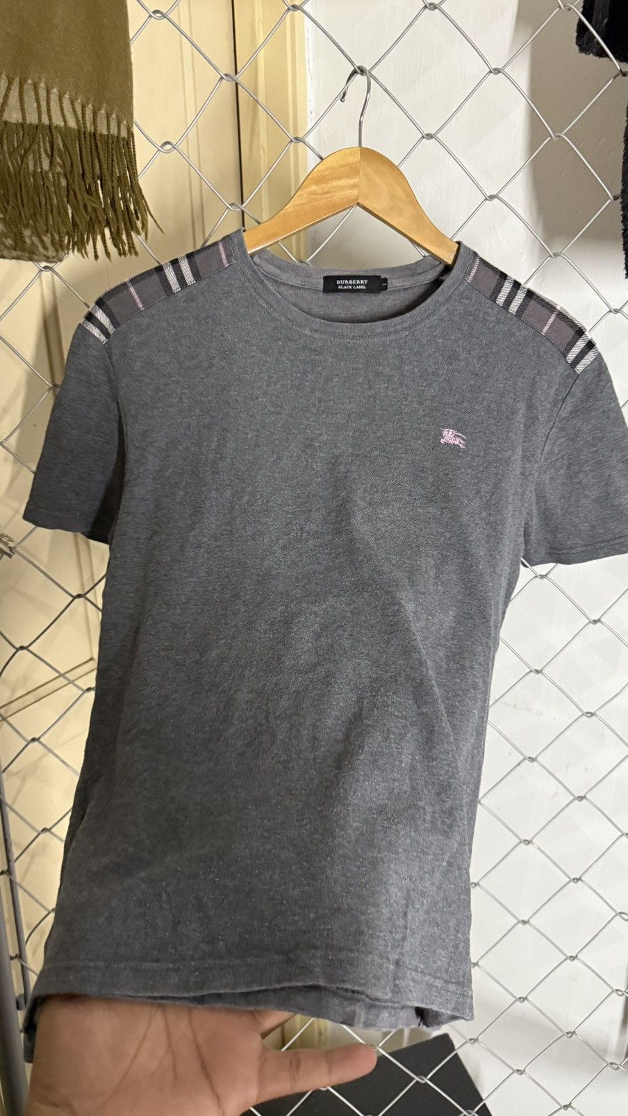 Burberry Burberry Black Label NovaCheck Shoulder Pink Embroidery Grey Size XS / US 0-2 / IT 36-38 - 2 Thumbnail